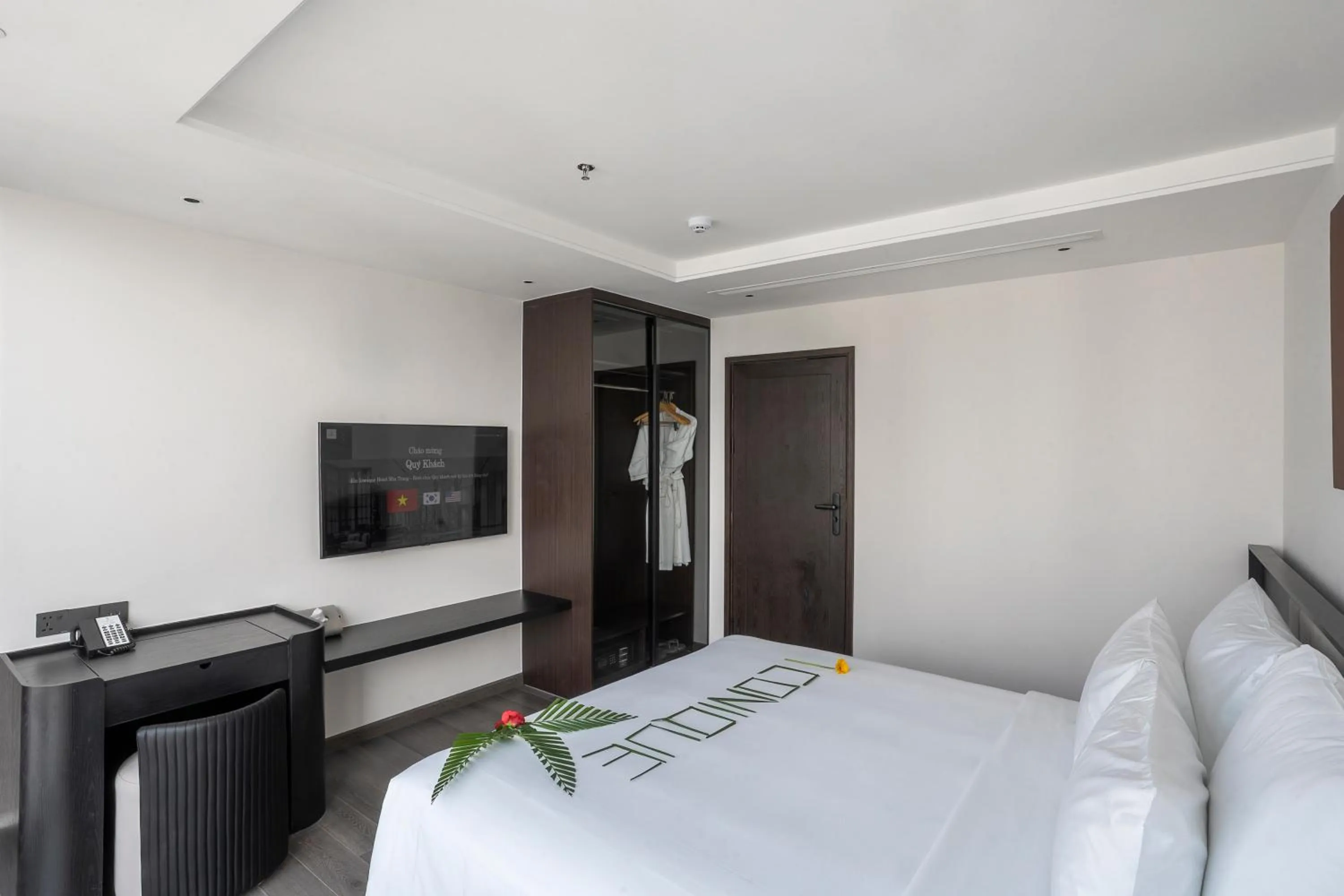 Bedroom, Bed in Iconique Hotel Nha Trang