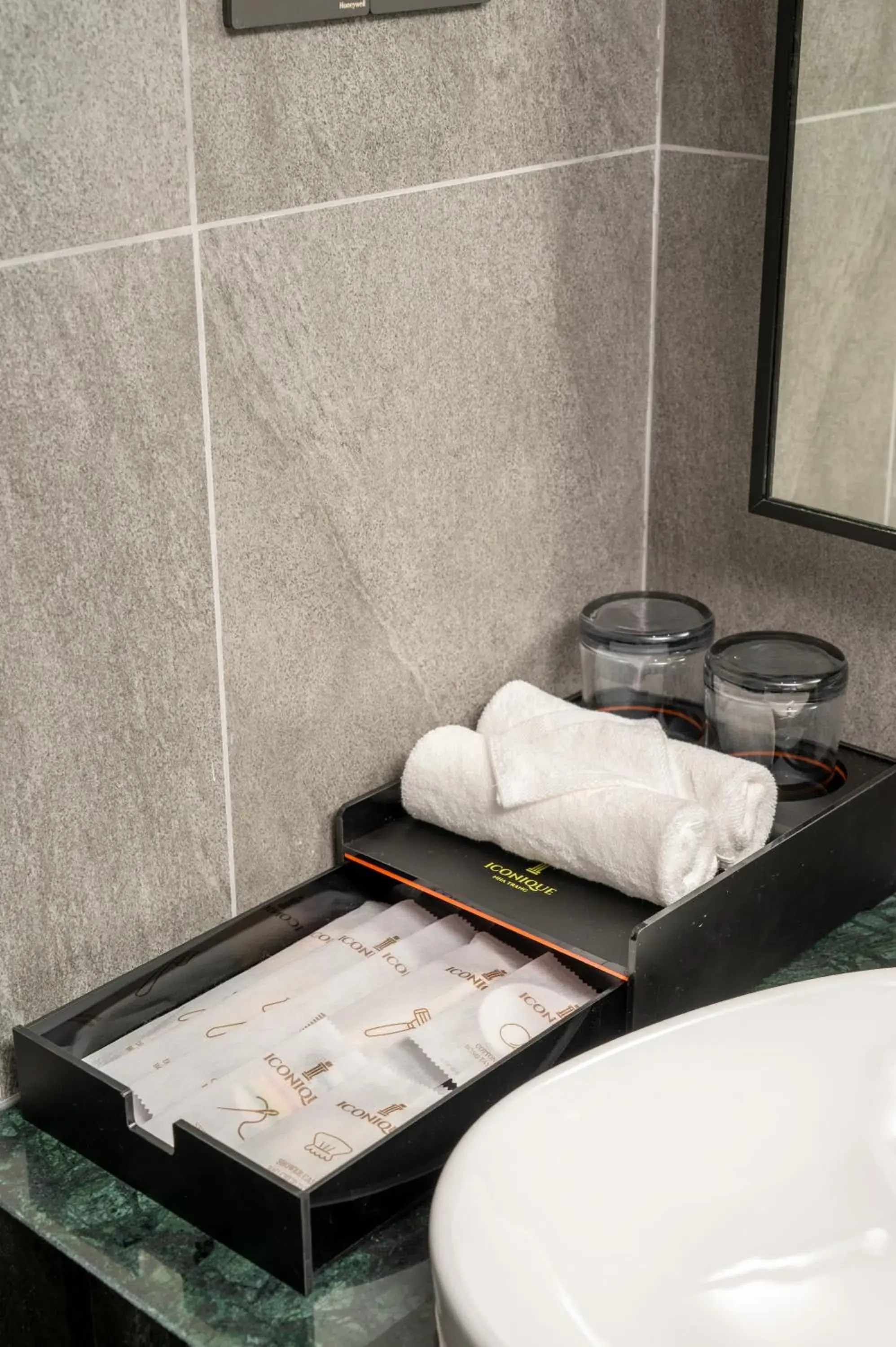 Senior Deluxe Twin with balcony in Iconique Hotel Nha Trang Senior Deluxe Twin with balcony in Iconique Hotel Nha Trang