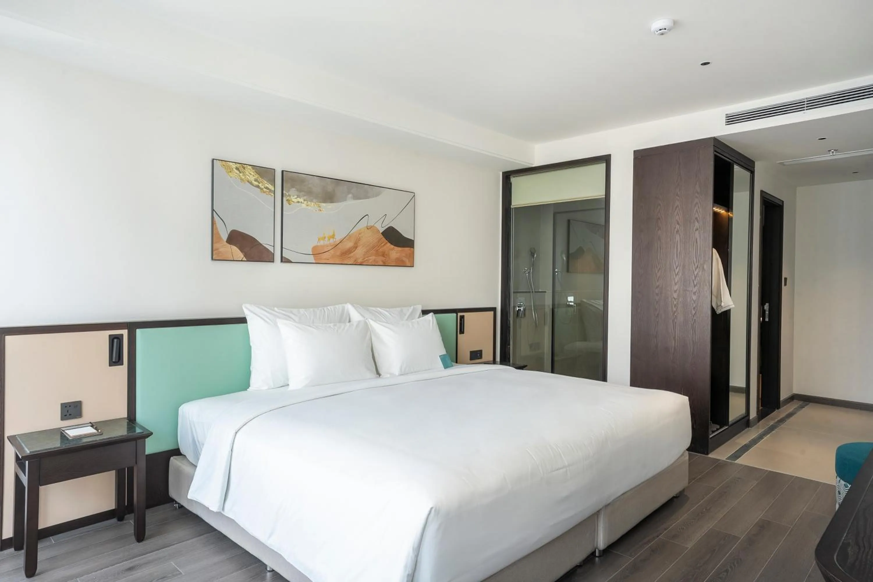 Bedroom, Bed in Iconique Hotel Nha Trang