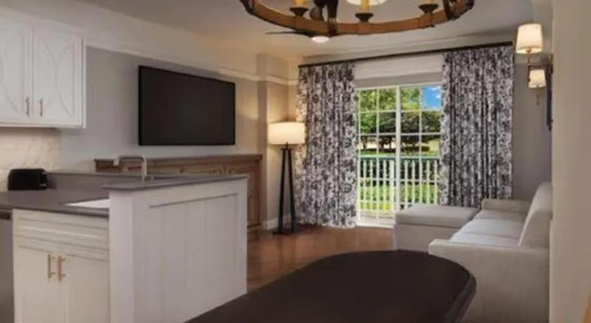 Bed in Disney's Saratoga Springs Resort & Spa