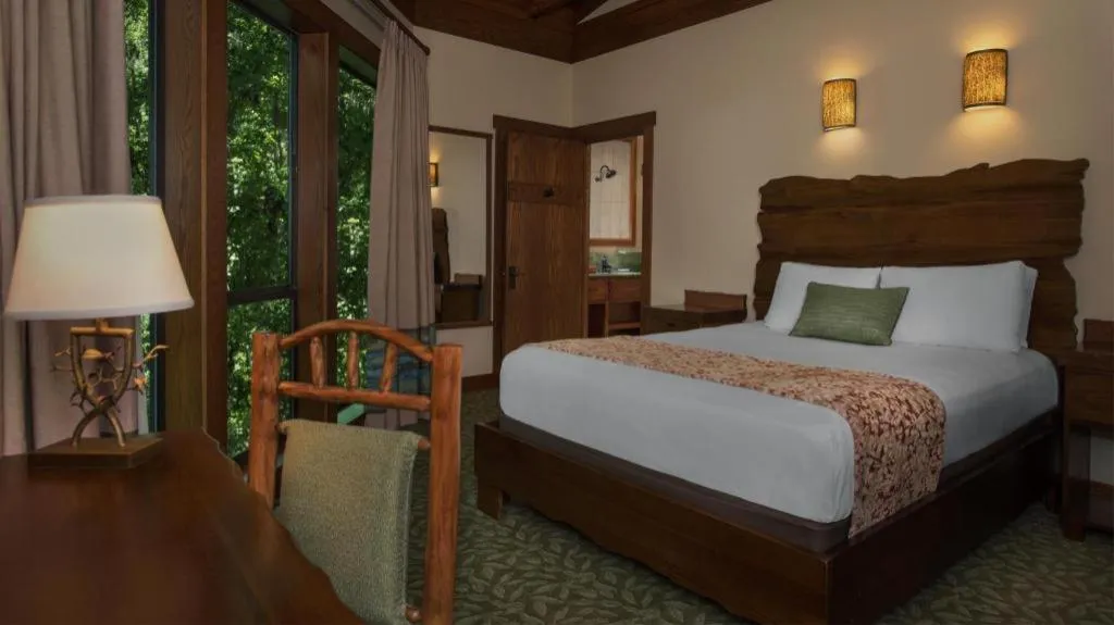 Bed in Disney's Saratoga Springs Resort & Spa