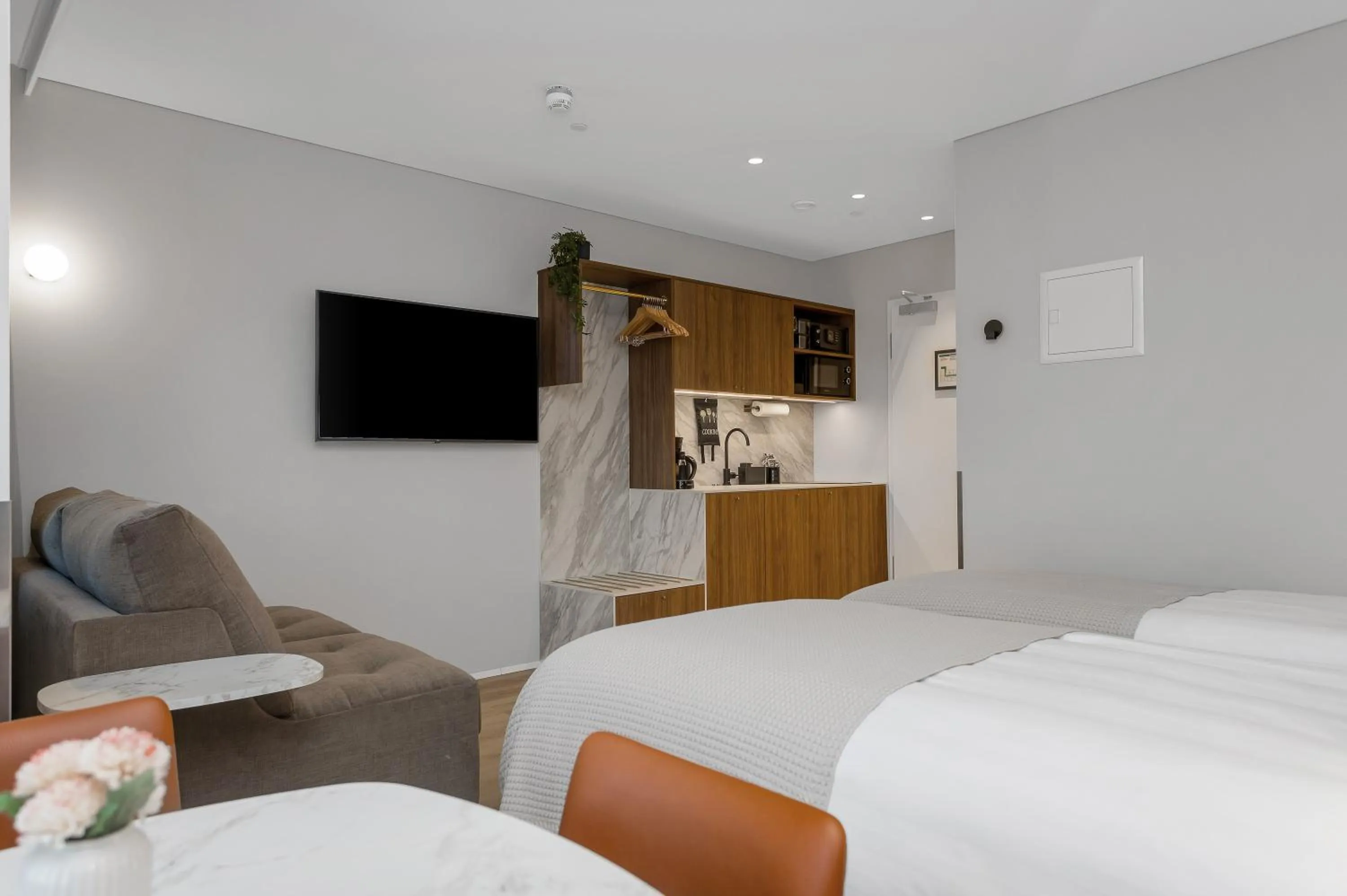Bed in Candlewood Suites Reykjavik by IHG