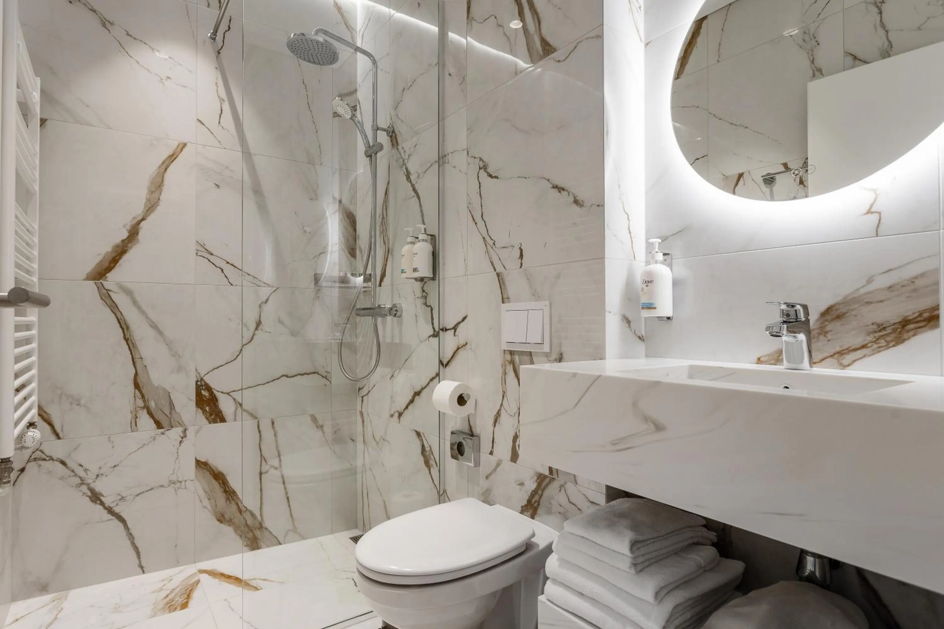 Shower in Candlewood Suites Reykjavik by IHG