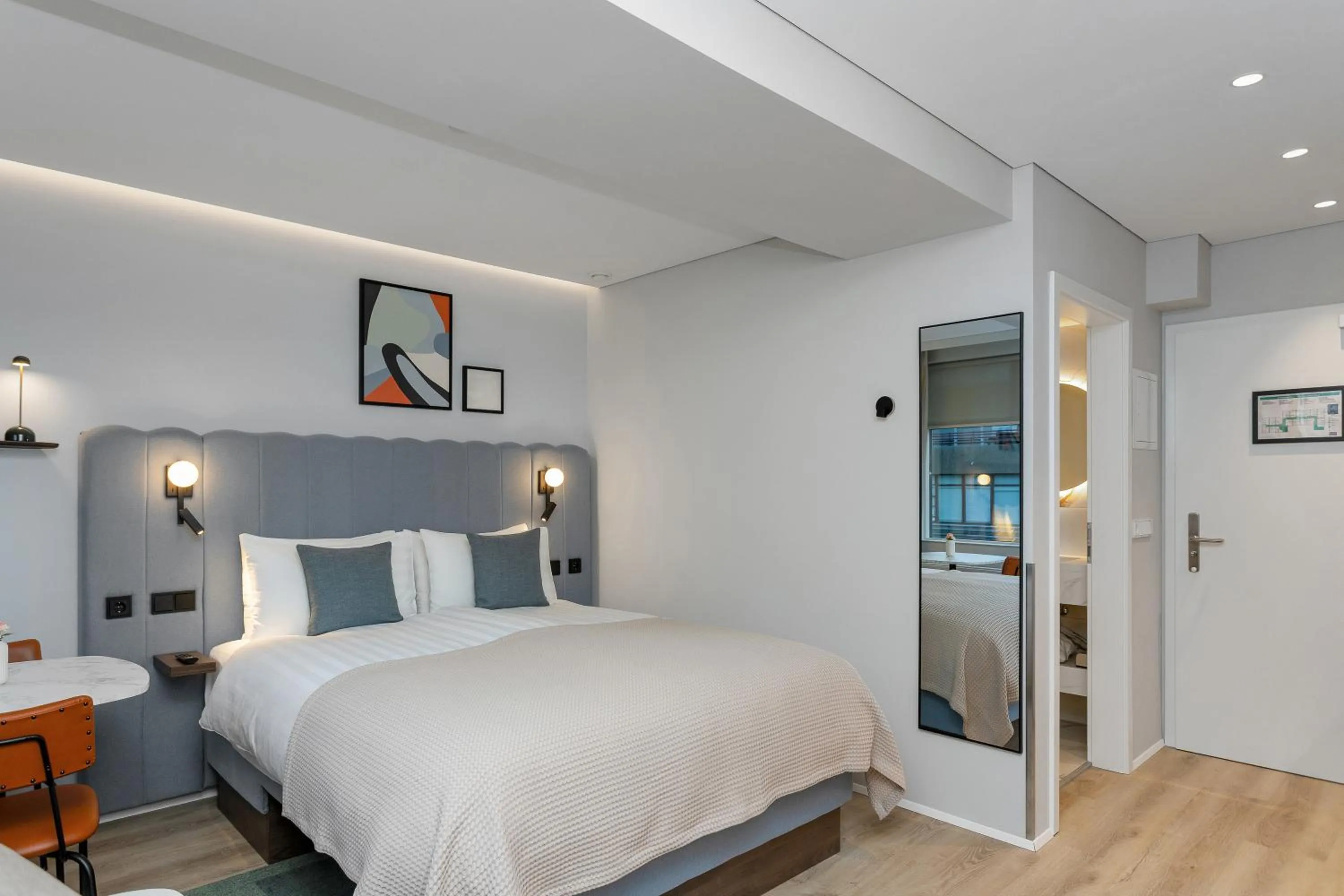 Bed in Candlewood Suites Reykjavik by IHG