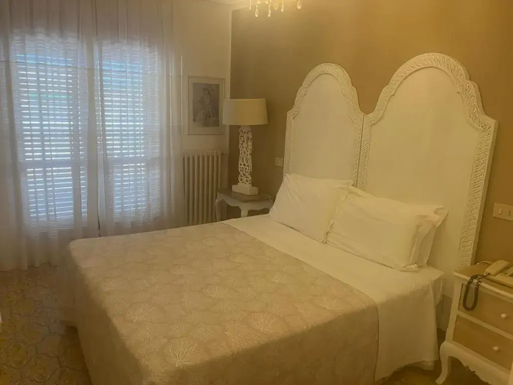 Deluxe Double or Twin Room in Hotel Bergamo Mare Mhotelsgroup Deluxe Double or Twin Room in Hotel Bergamo Mare Mhotelsgroup