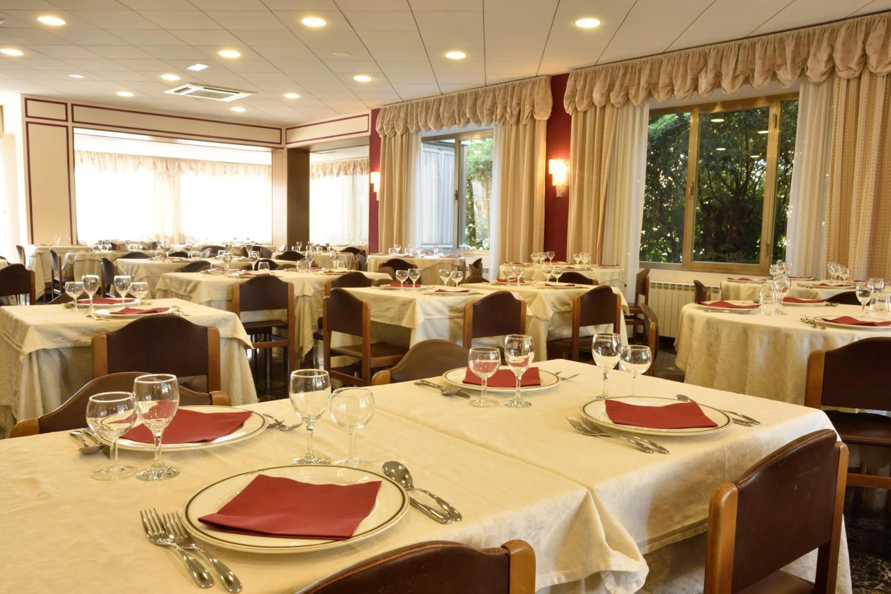 Restaurant/places to eat in Hotel Bergamo Mare Mhotelsgroup