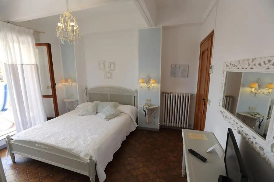 Bed in Hotel Bergamo Mare Mhotelsgroup