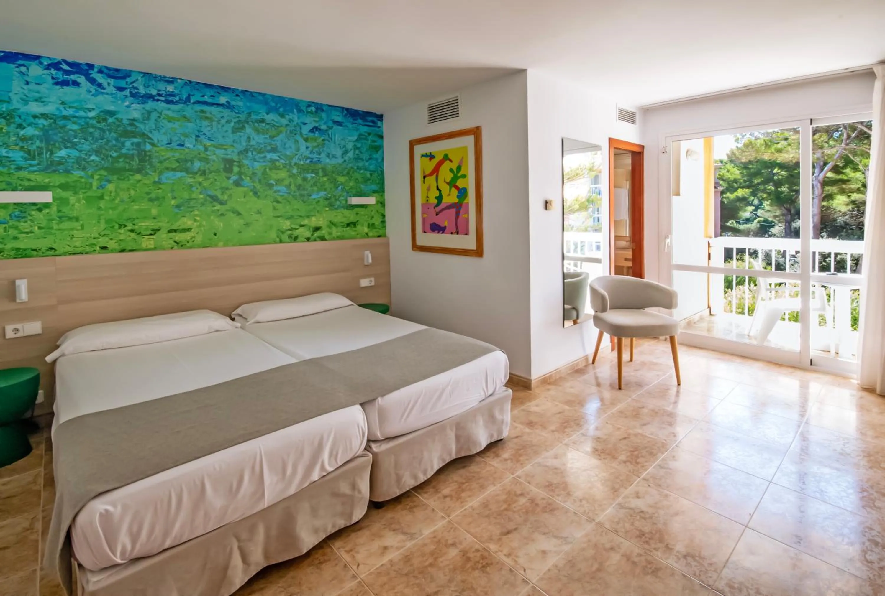 Bedroom, Bed in Canyamel Classic & Spa, solo Adultos