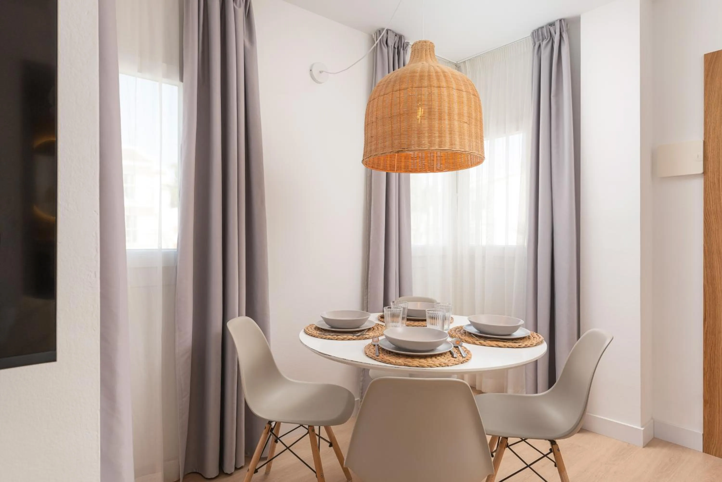 Dining area in Bauló Mar Apartments