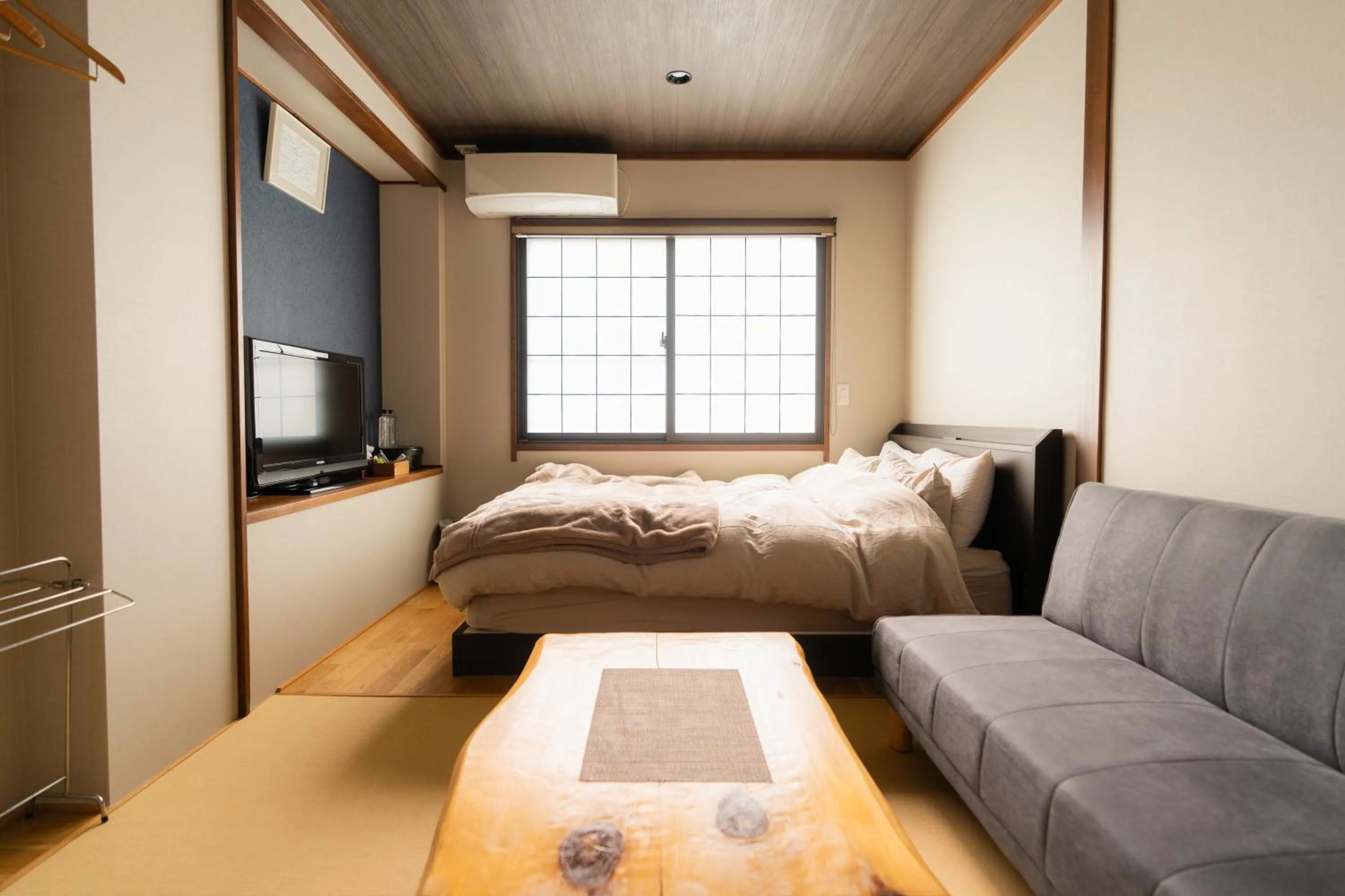 Bed in Nozawa Onsen Azegamikan