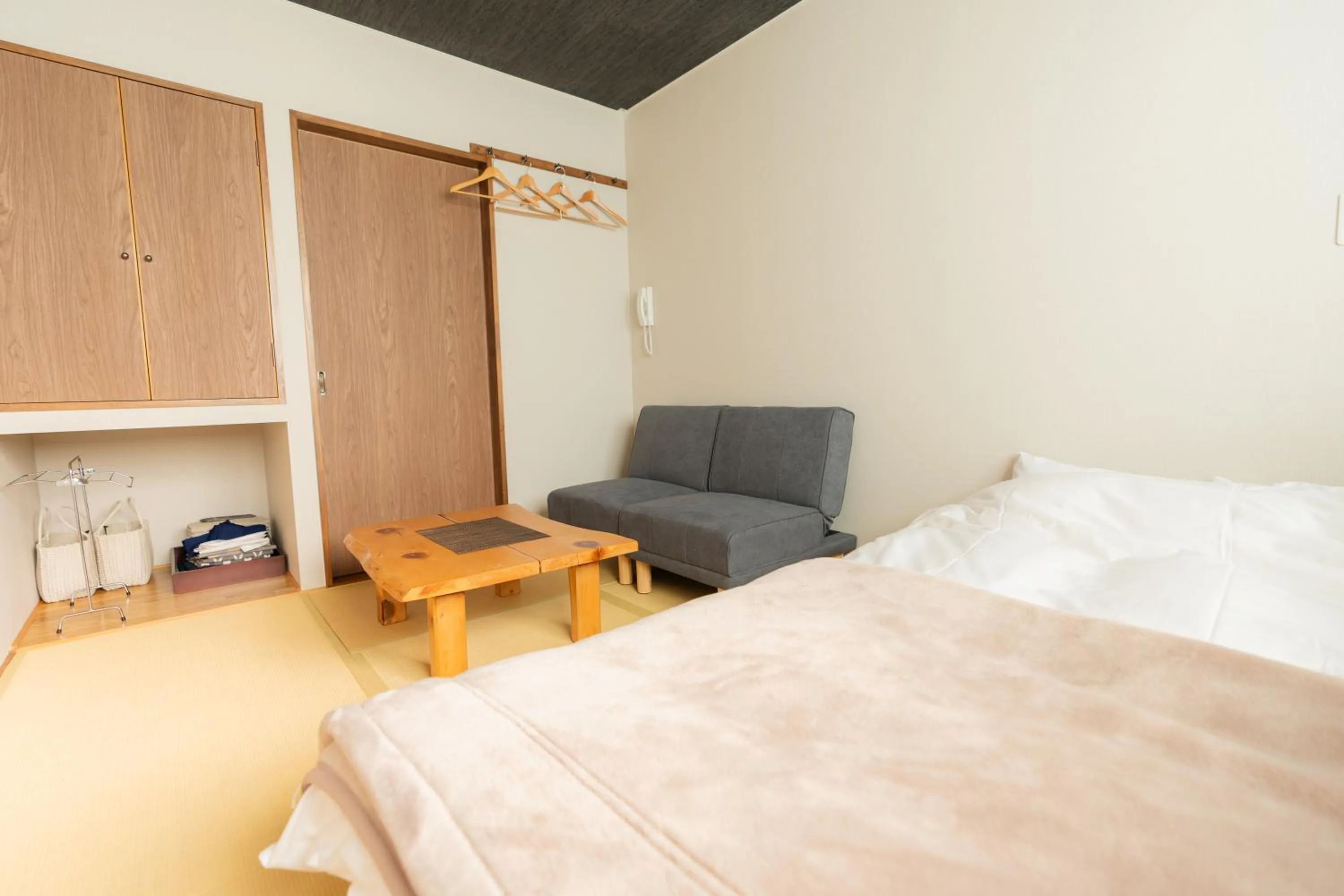 Photo of the whole room, Bed in Nozawa Onsen Azegamikan