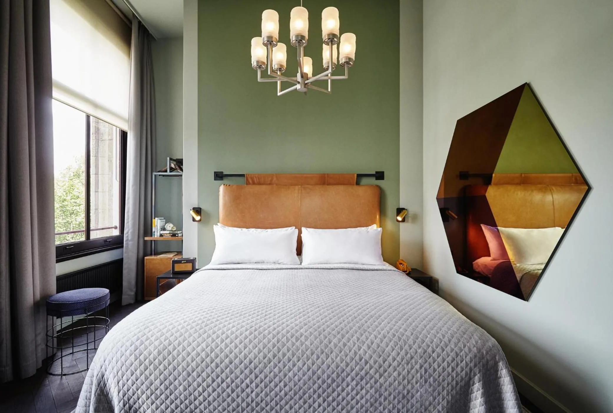 Bed in The Hoxton, Amsterdam