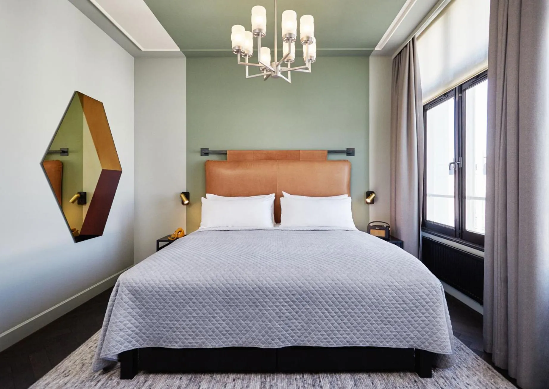 Bed in The Hoxton, Amsterdam