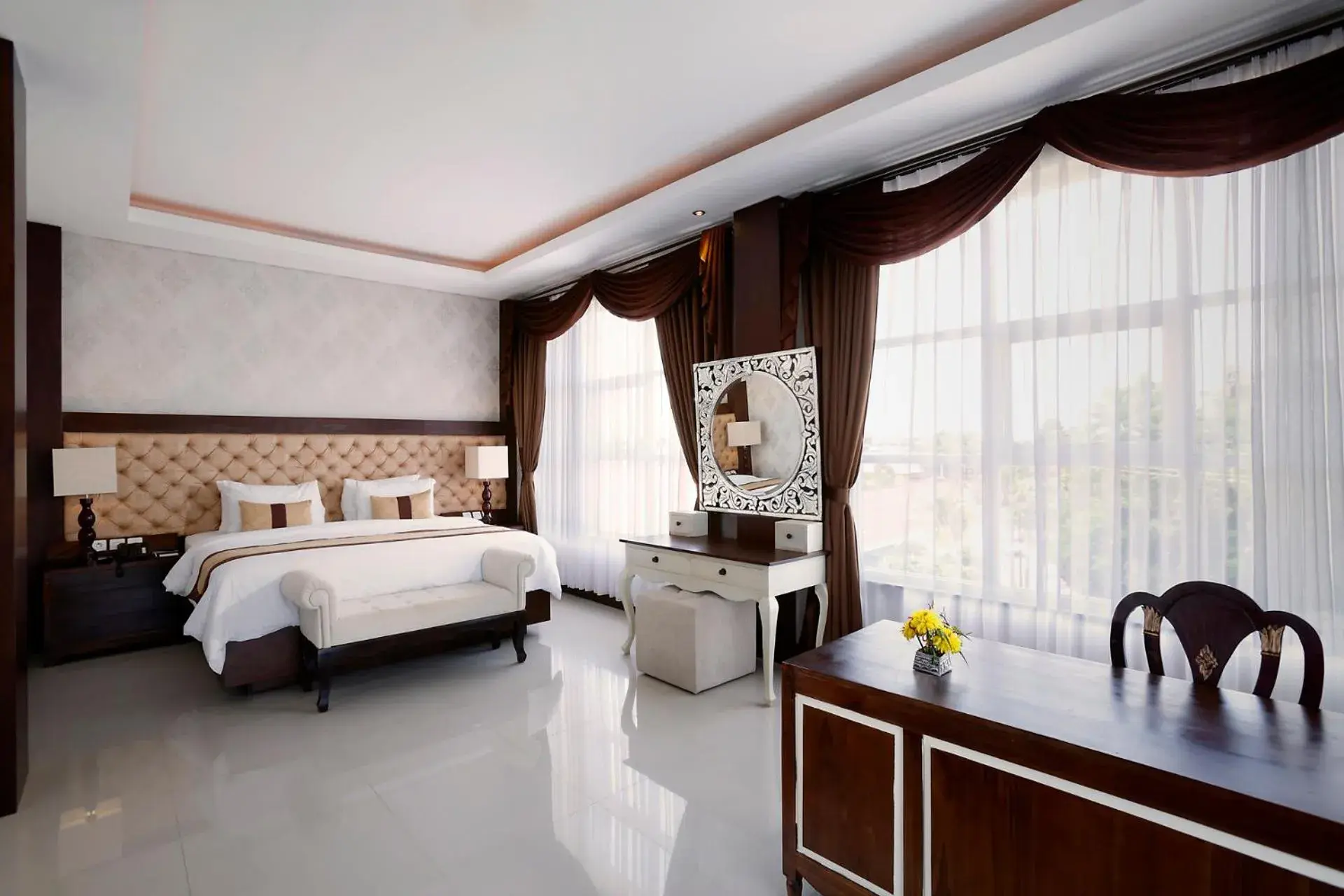 Honeymoon Package at Suite Room in The Visala Boutique Suites Seminyak Honeymoon Package at Suite Room in The Visala Boutique Suites Seminyak