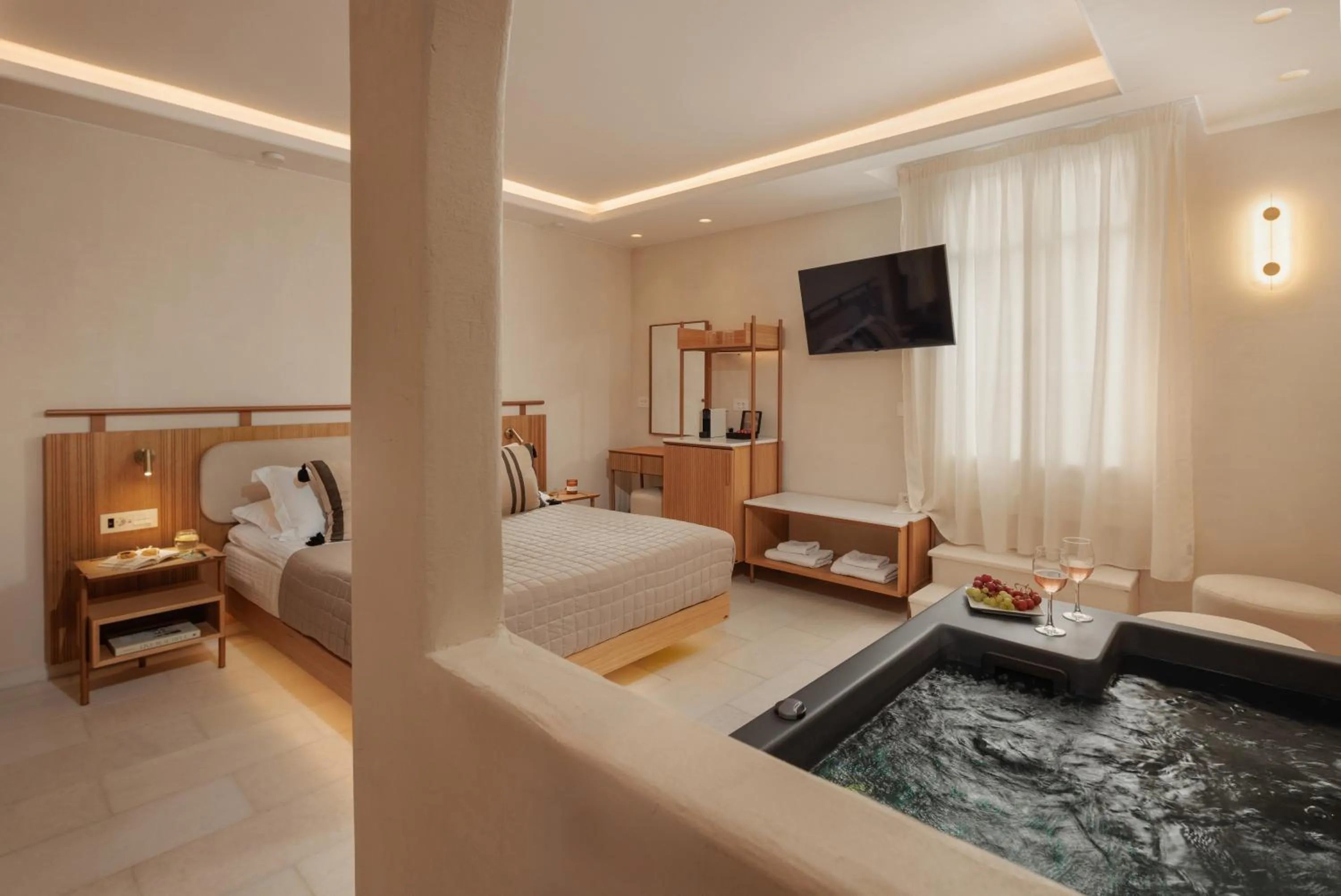 Bed in Polis of Naxos