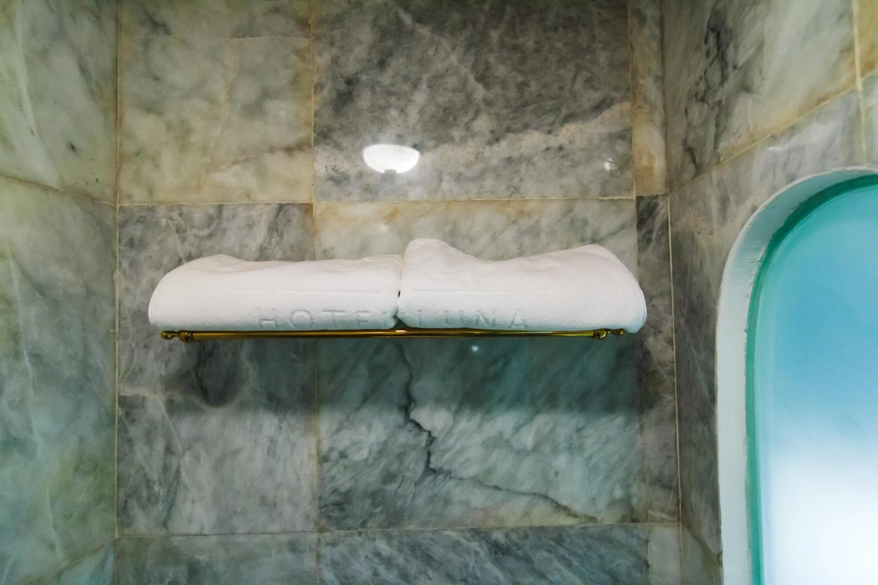 Bathroom in Hotel Luna Annex