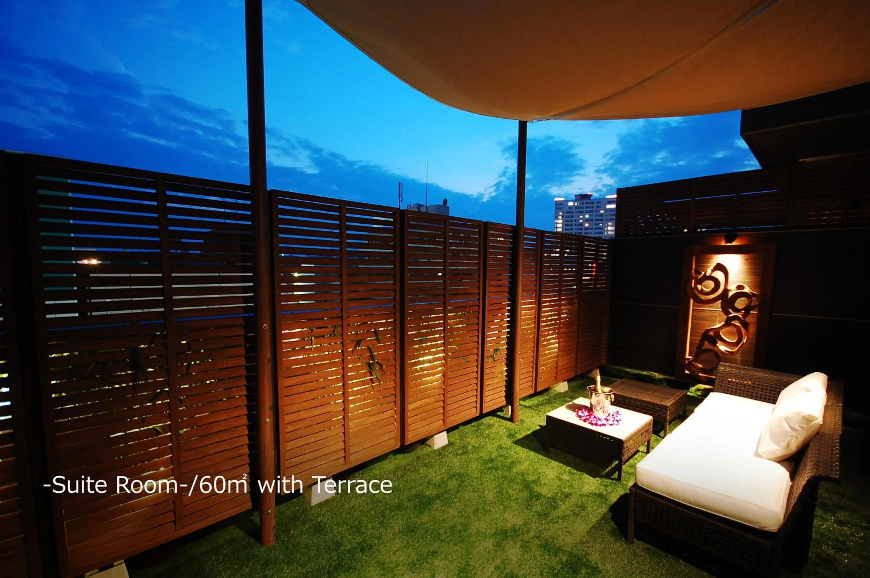 Patio in Hotel Pasela no mori Yokohama Kannai