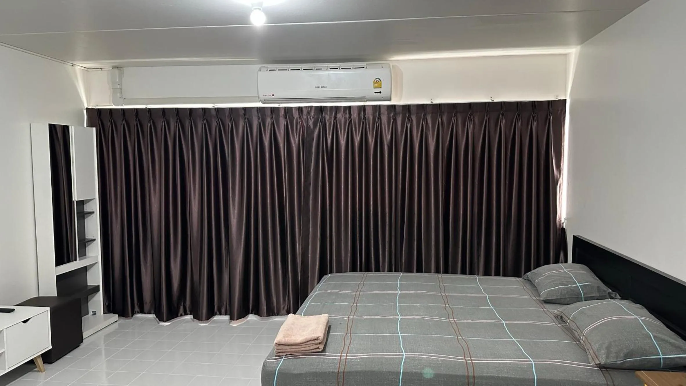 Bedroom, Bed in Muangthongthani Rental/Khun Dan