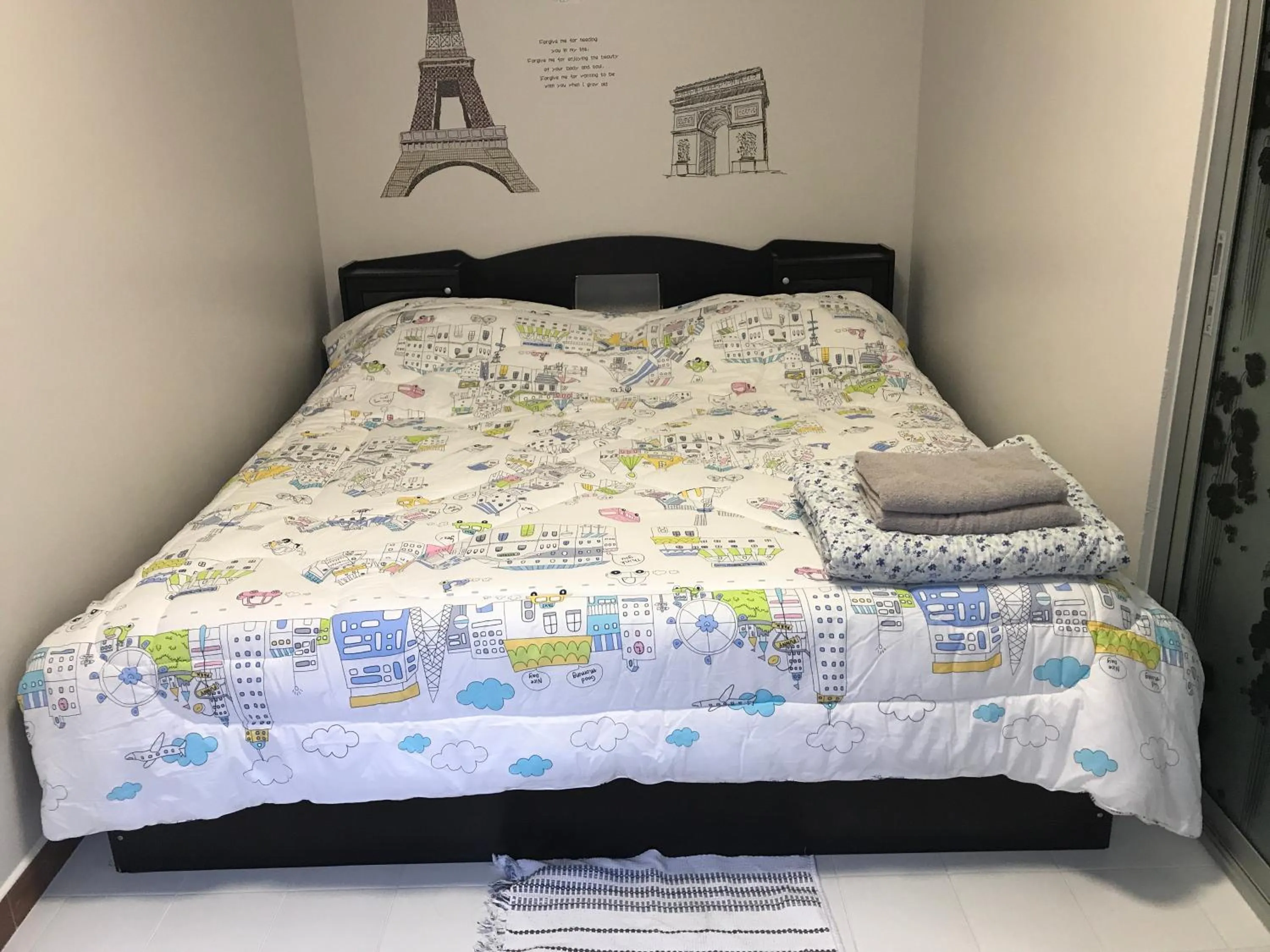 Bedroom, Bed in Muangthongthani Rental/Khun Dan