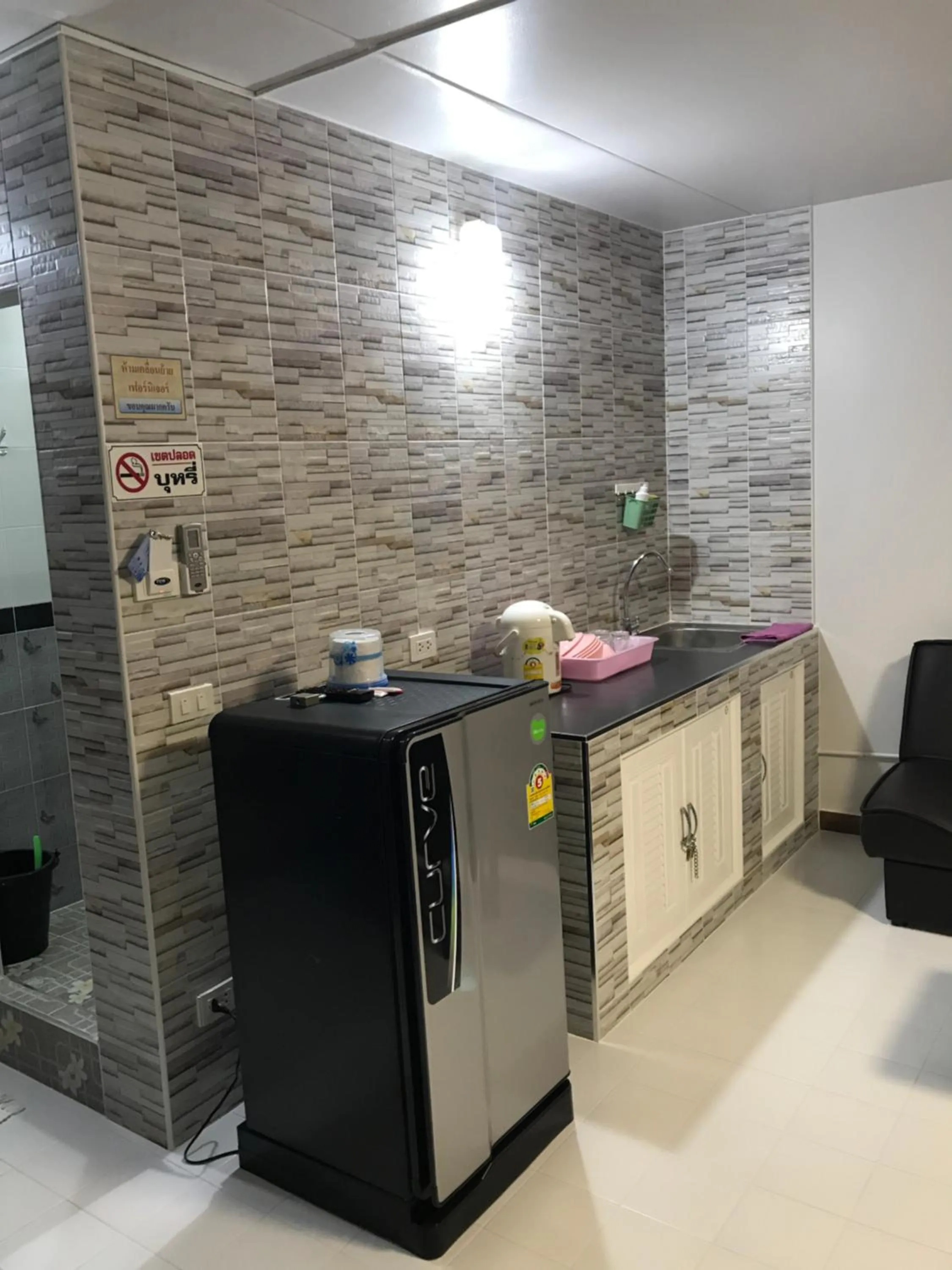 Kitchen or kitchenette in Muangthongthani Rental/Khun Dan