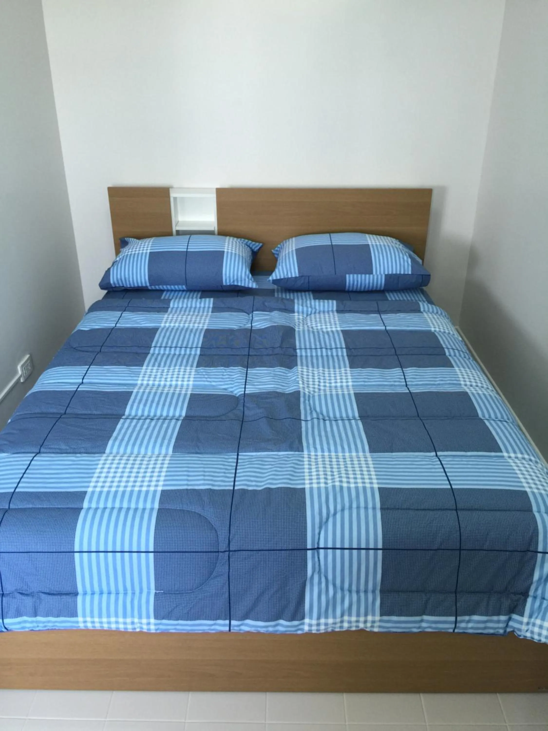 Bedroom, Bed in Muangthongthani Rental/Khun Dan