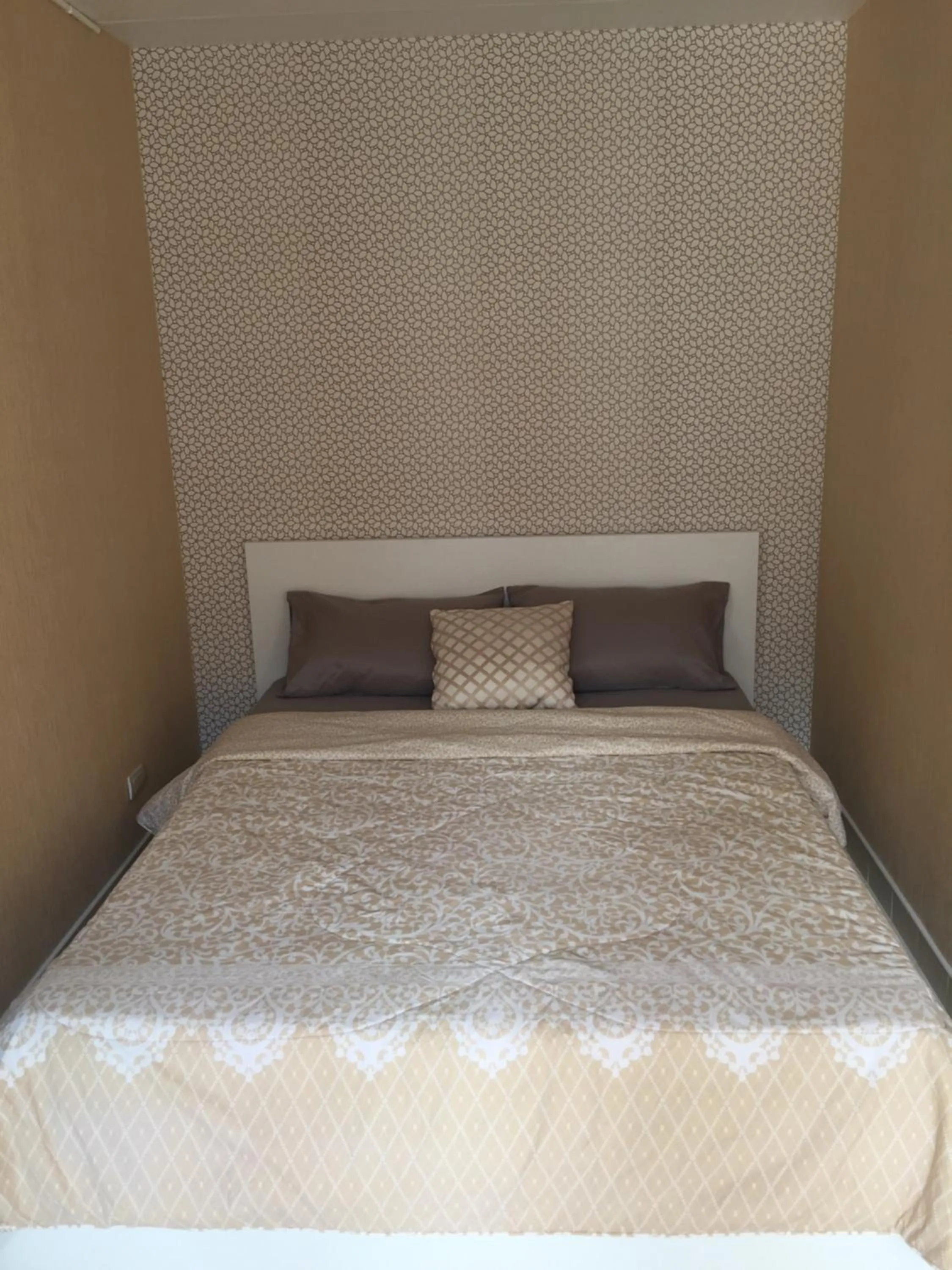 Bed in Muangthongthani Rental/Khun Dan