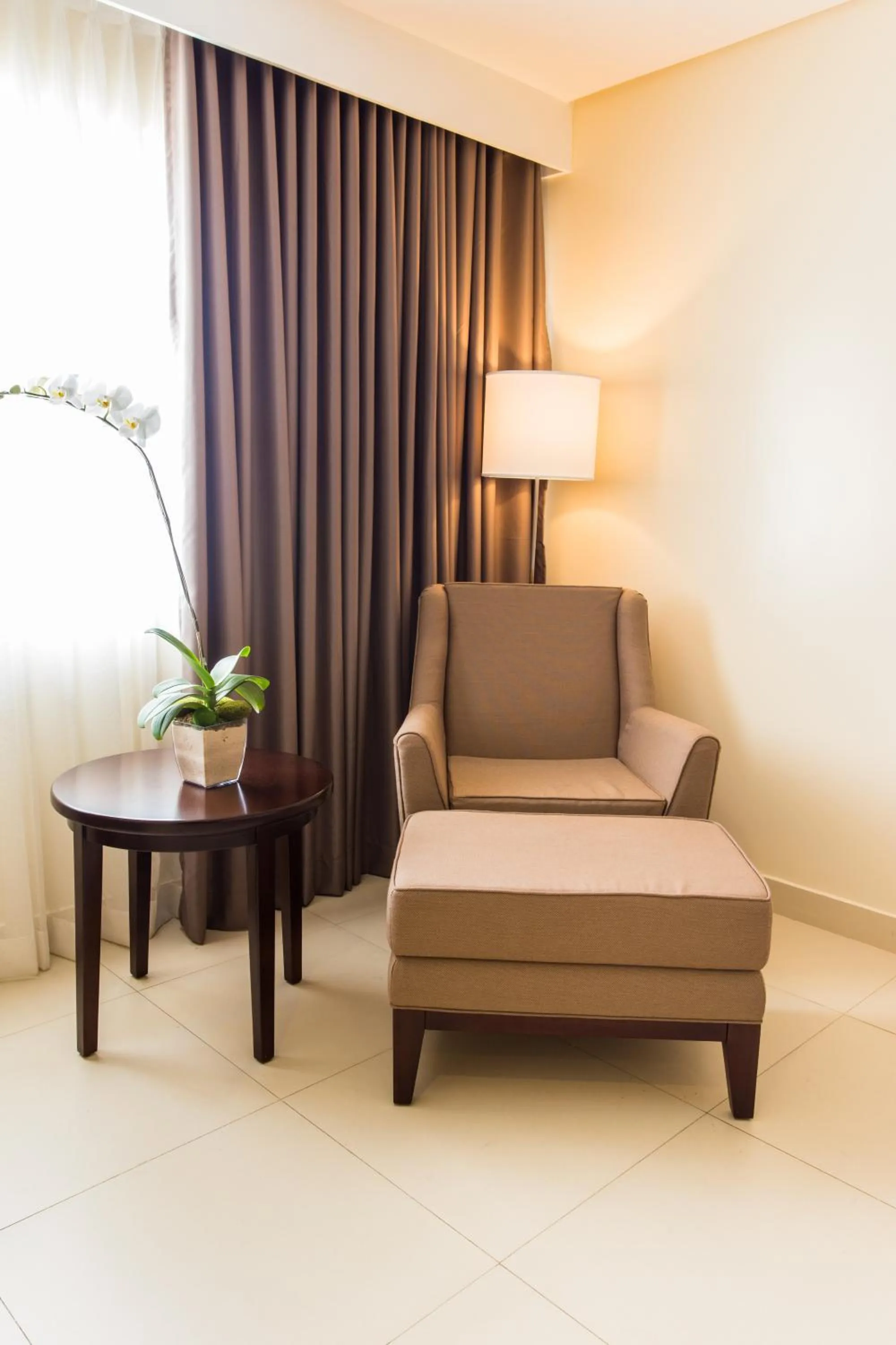 Seating area in Royce Hotel & Casino