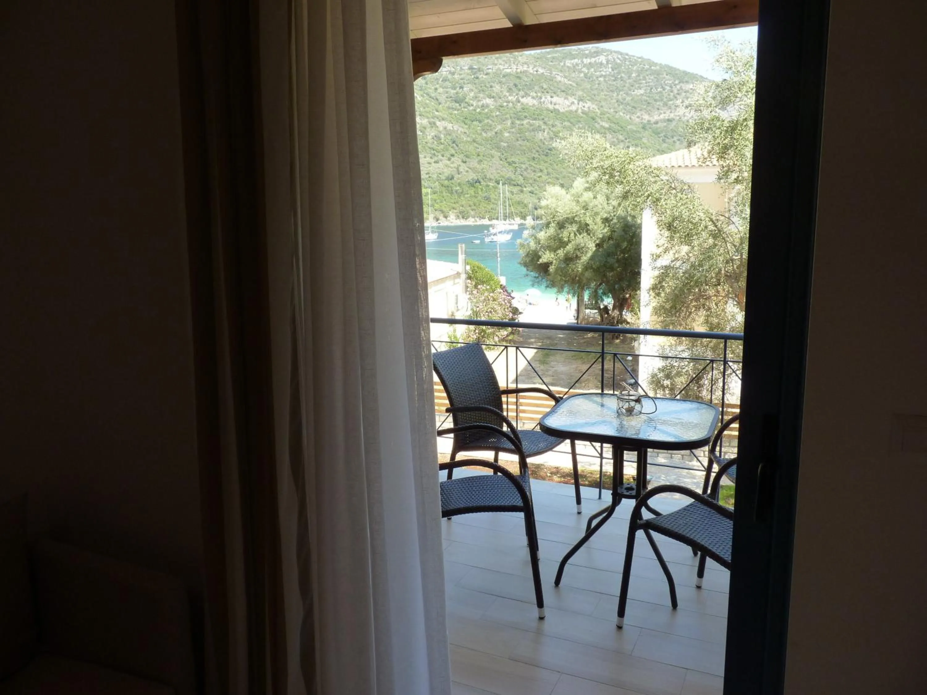 Balcony/Terrace in Ilianthos Apartments & Rooms