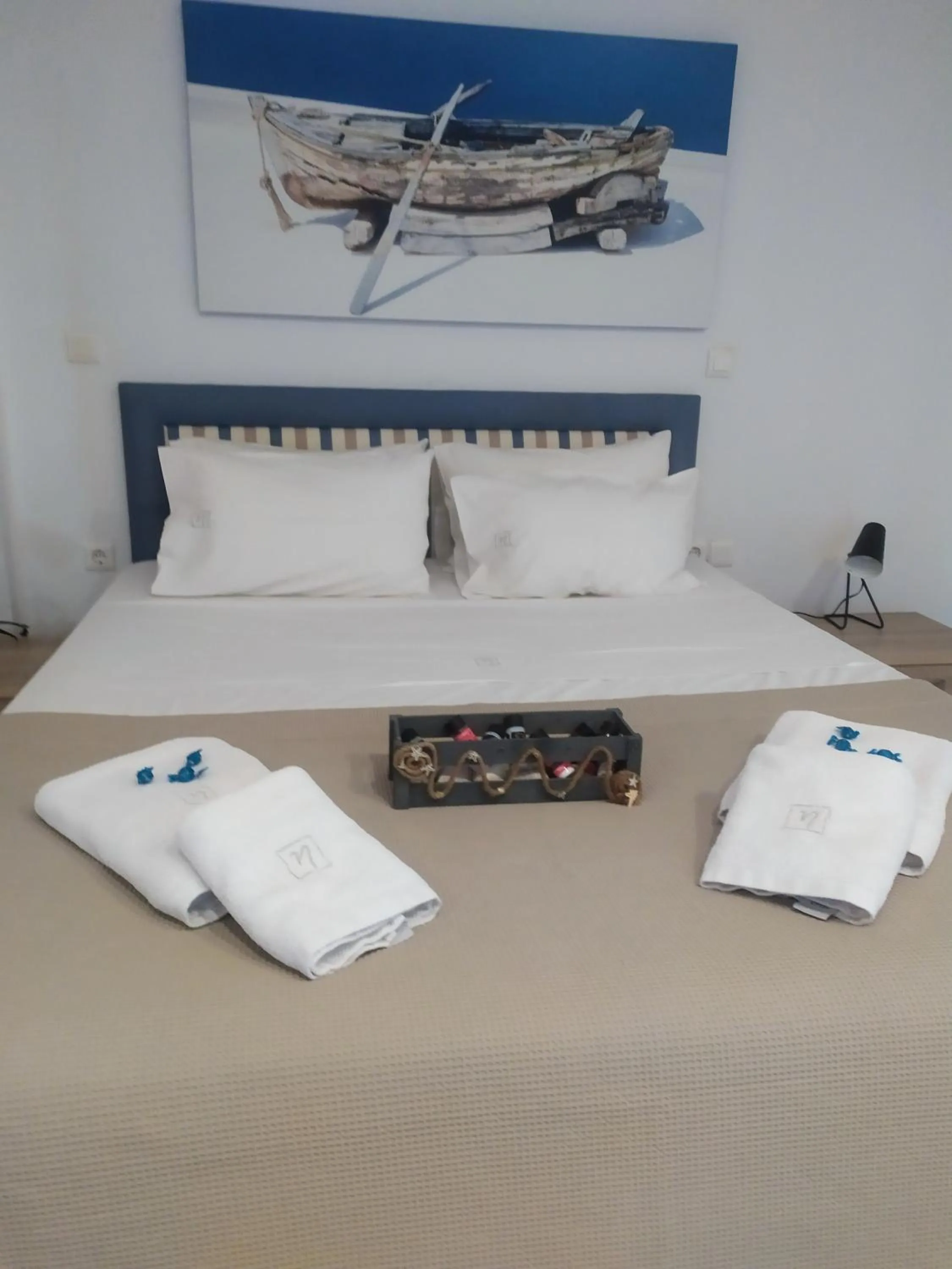 Bed in Ilianthos Apartments & Rooms