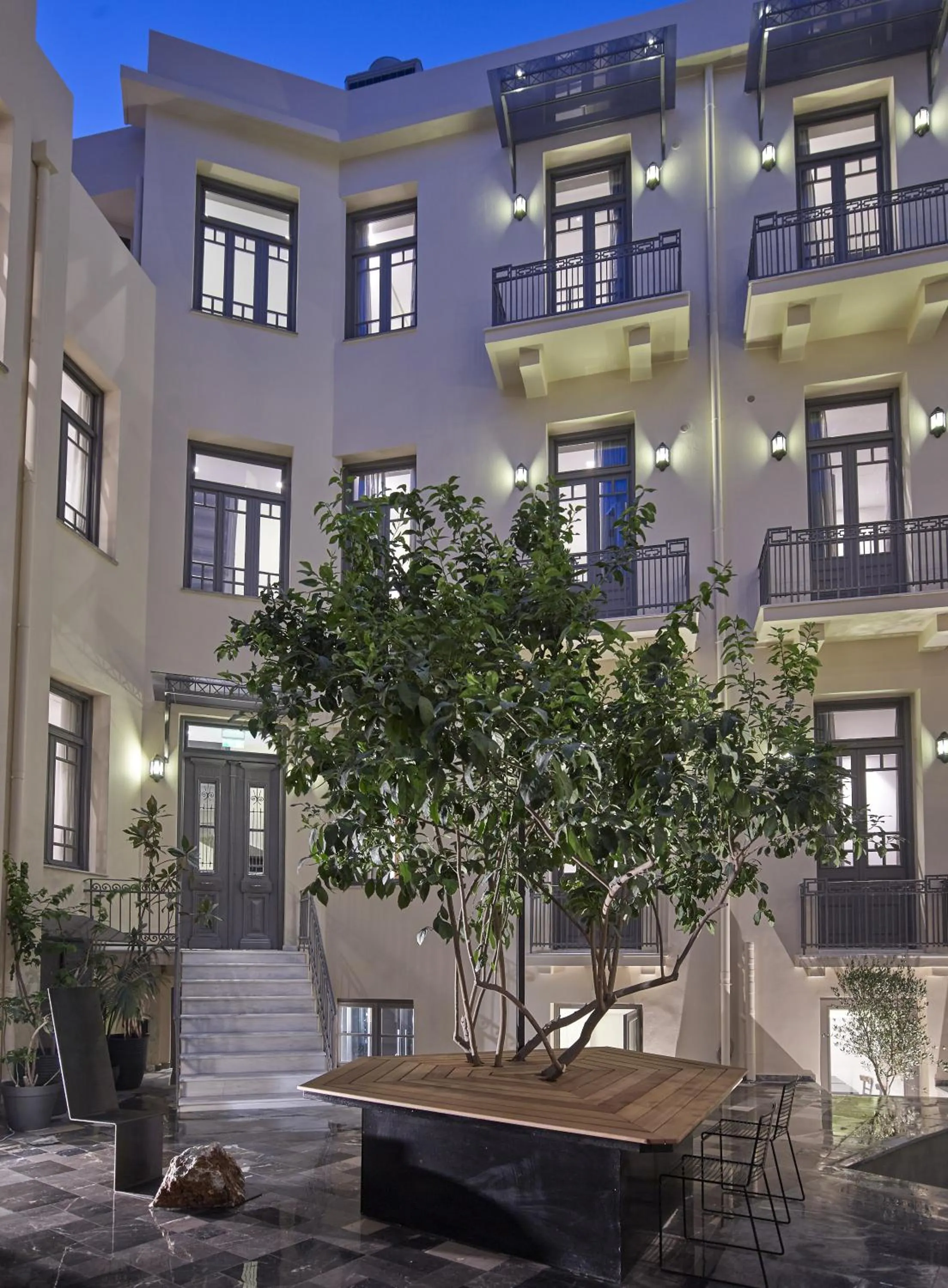 Property building in InnAthens