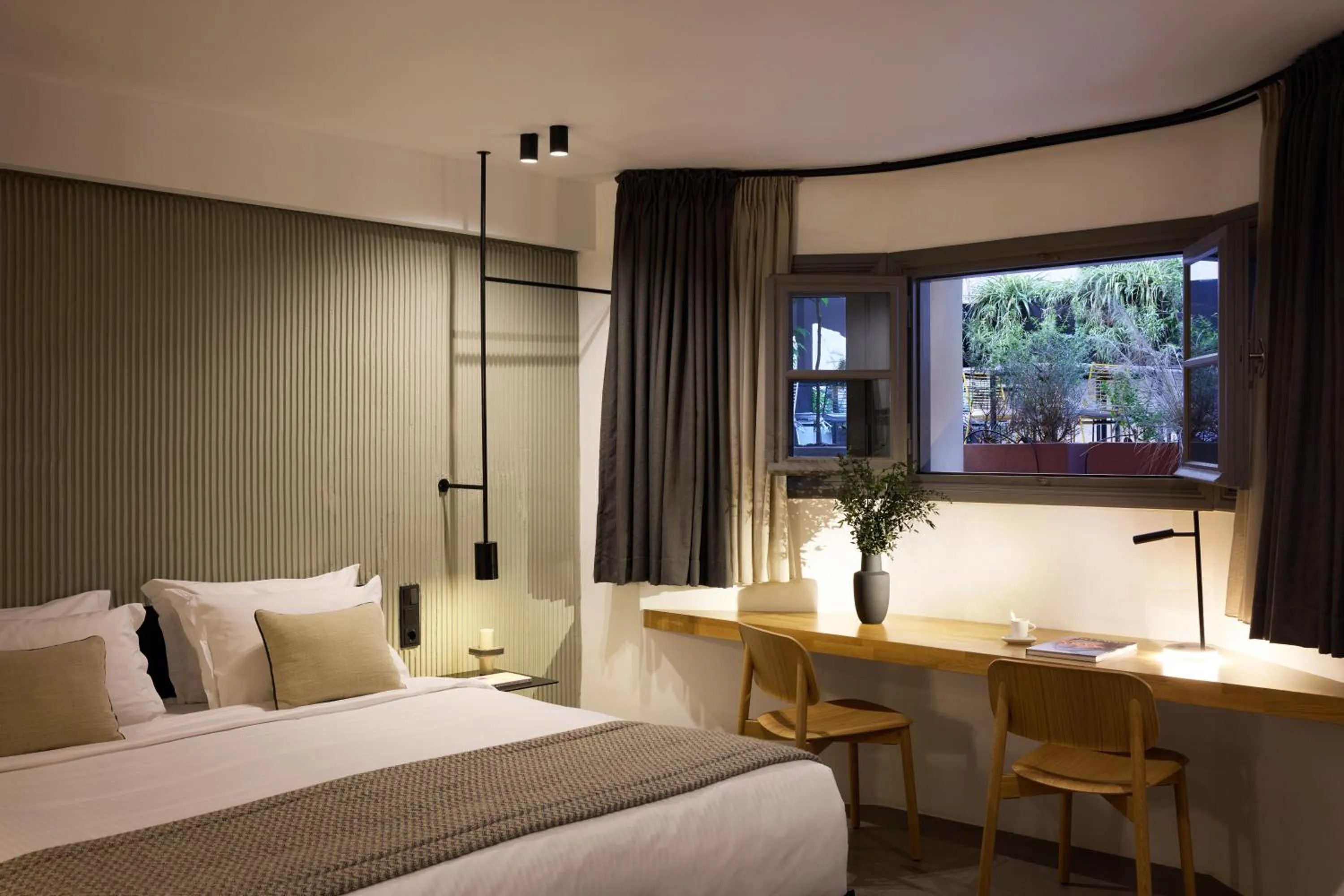 Bedroom, Bed in InnAthens