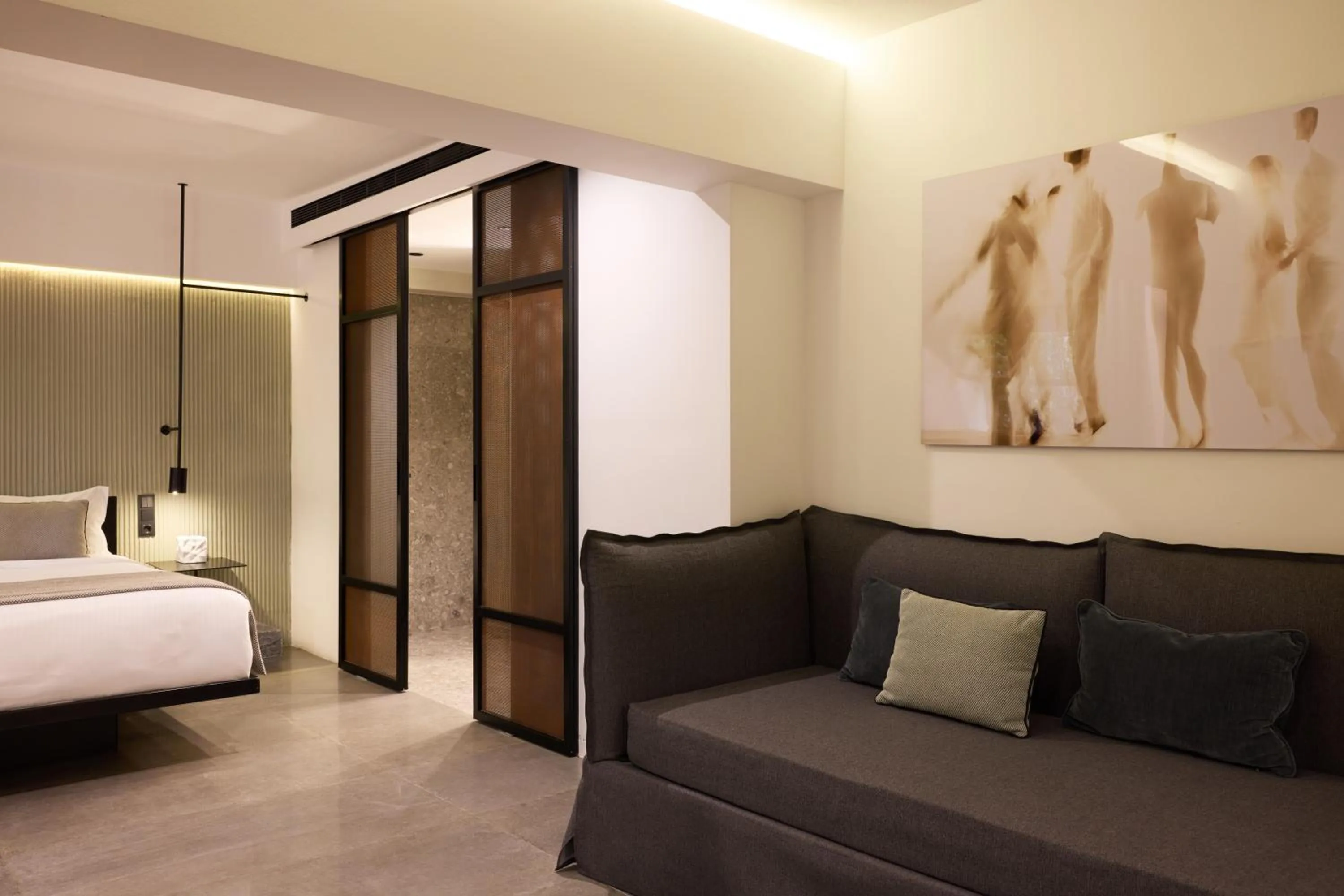 Photo of the whole room, Bed in InnAthens