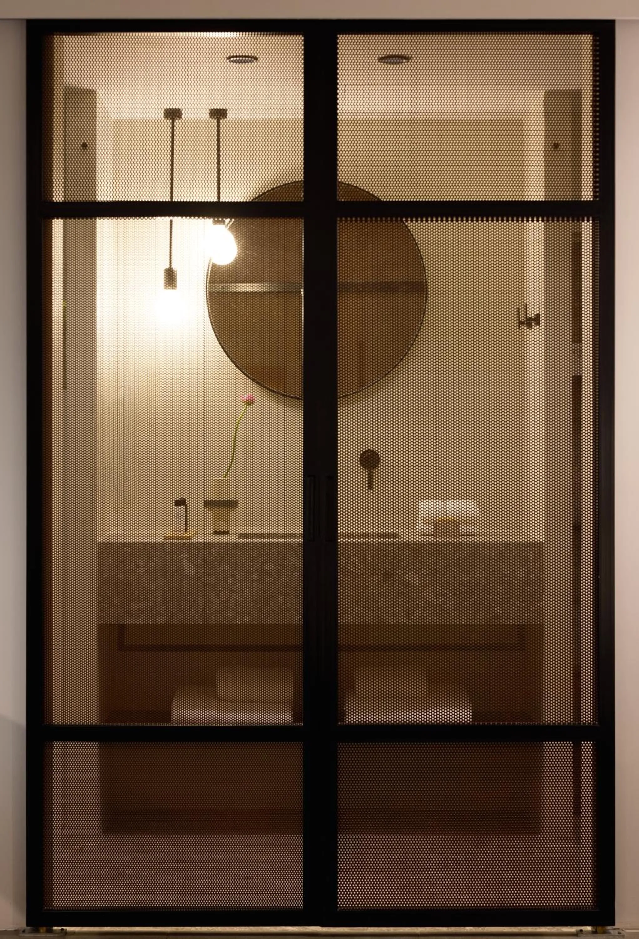 Bathroom in InnAthens