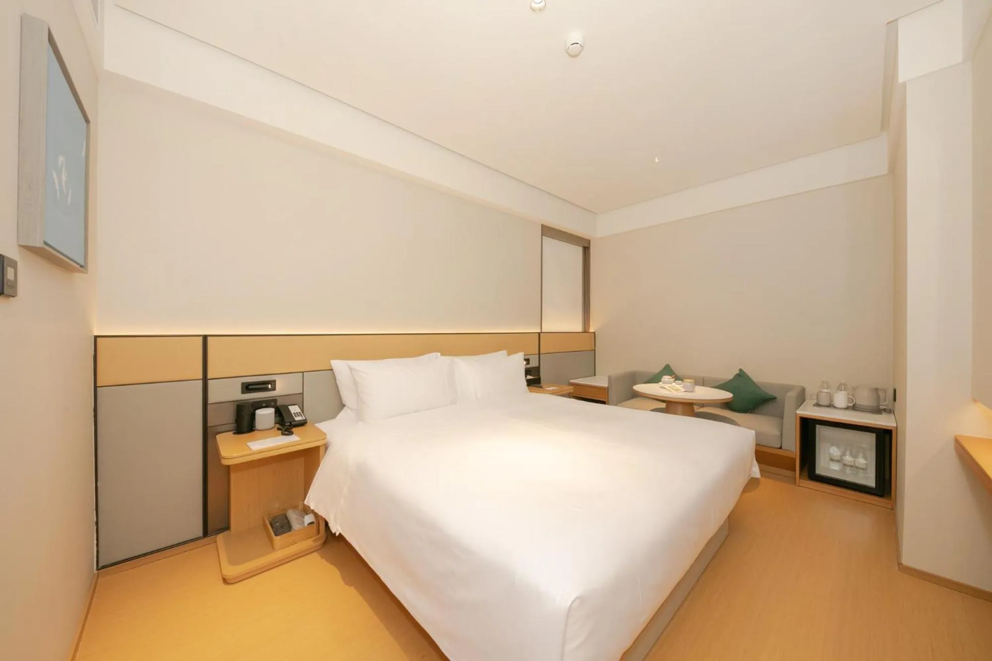 Bed in JI Hotel Beijing Shijingshan Wanda Taiwan Street