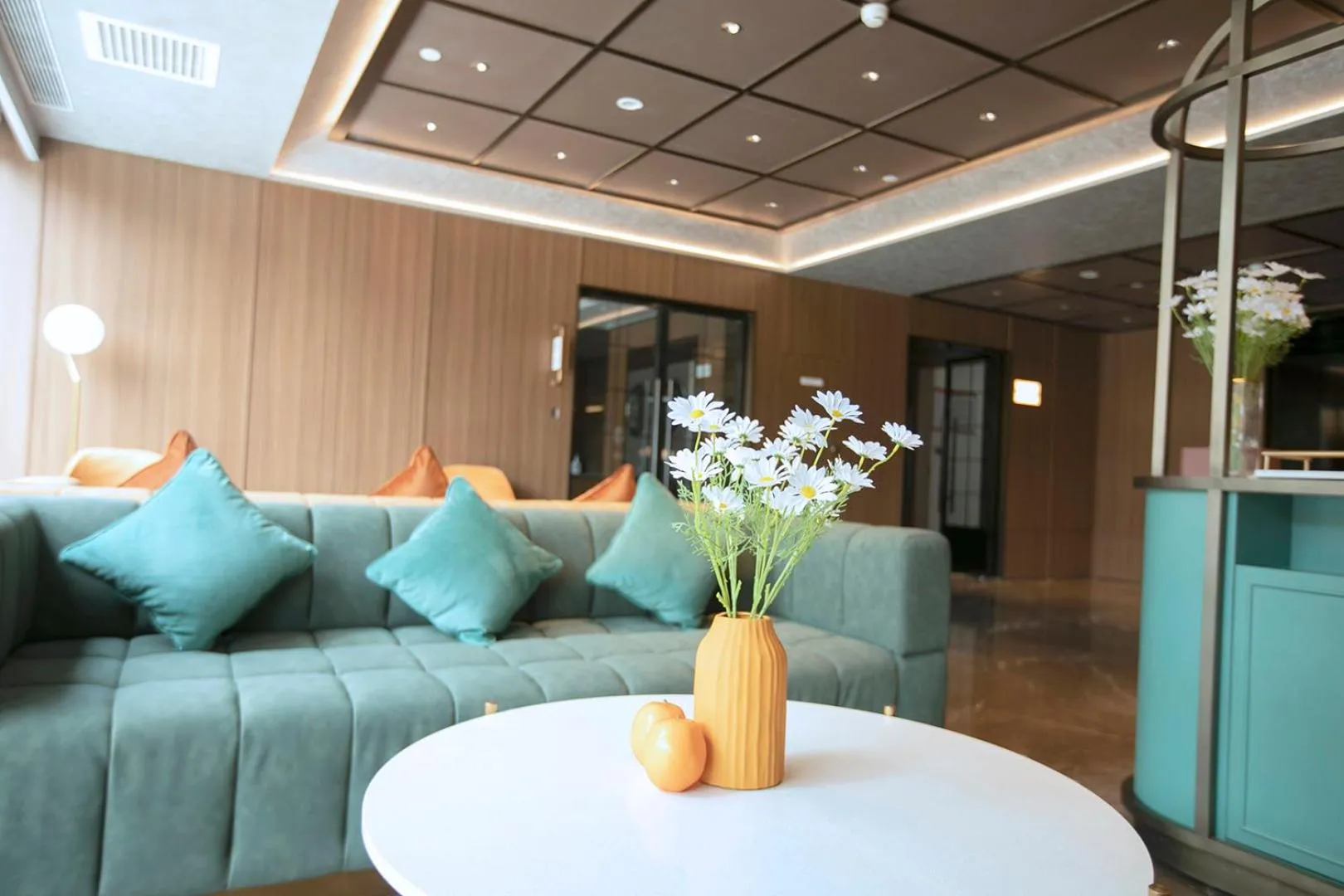 Seating area in Orange Beijing Wukesong Shijingshan Wanda Plaza Hotel