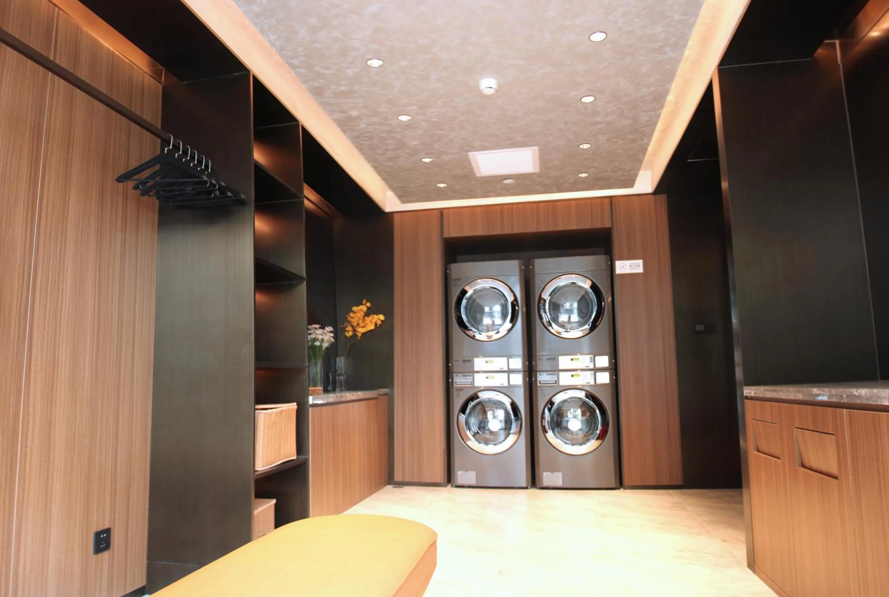 laundry in Orange Beijing Wukesong Shijingshan Wanda Plaza Hotel