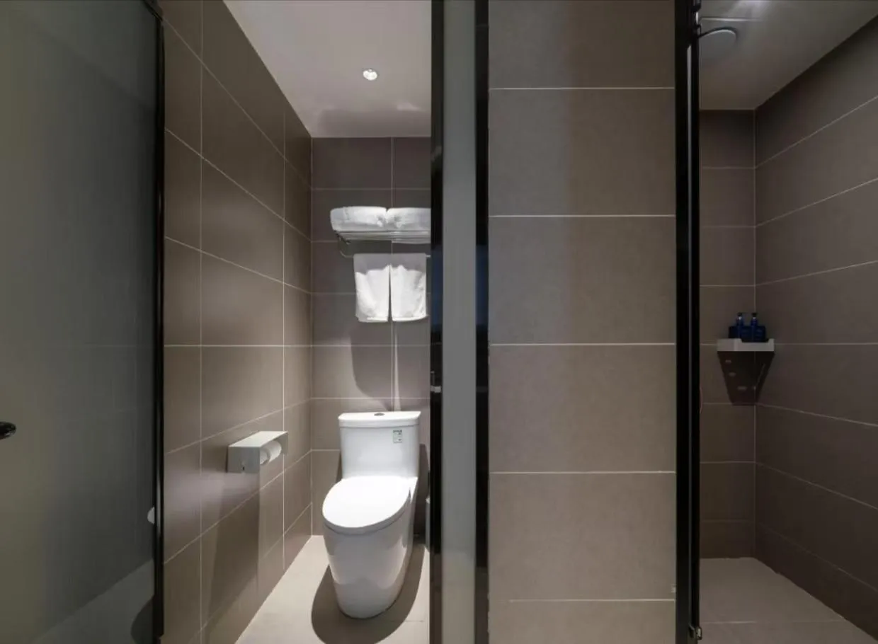 Property building in Hanting Hotel Beijing Huangcun West Street People's Hospital