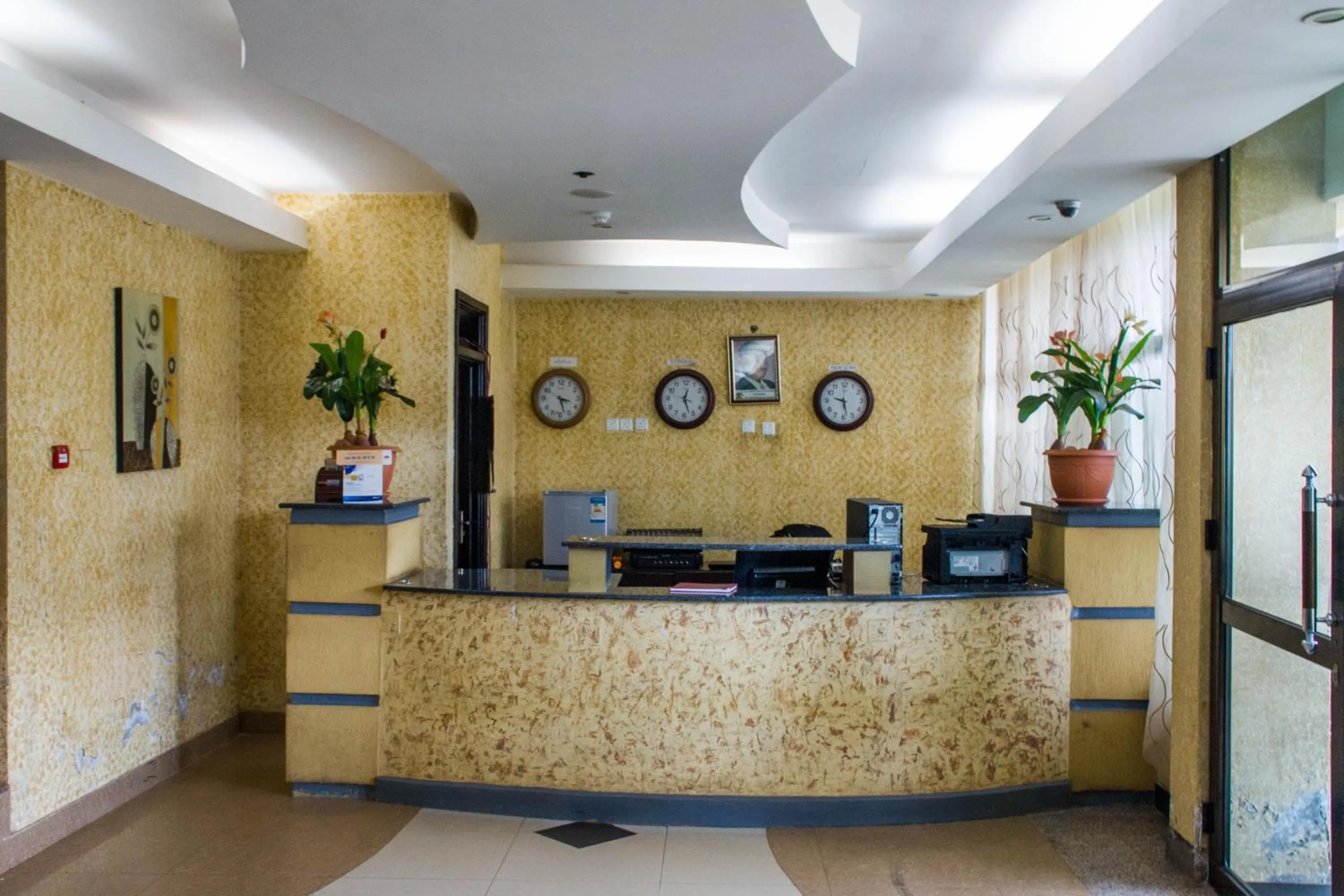 Lobby or reception in Oxford Royal Hotel