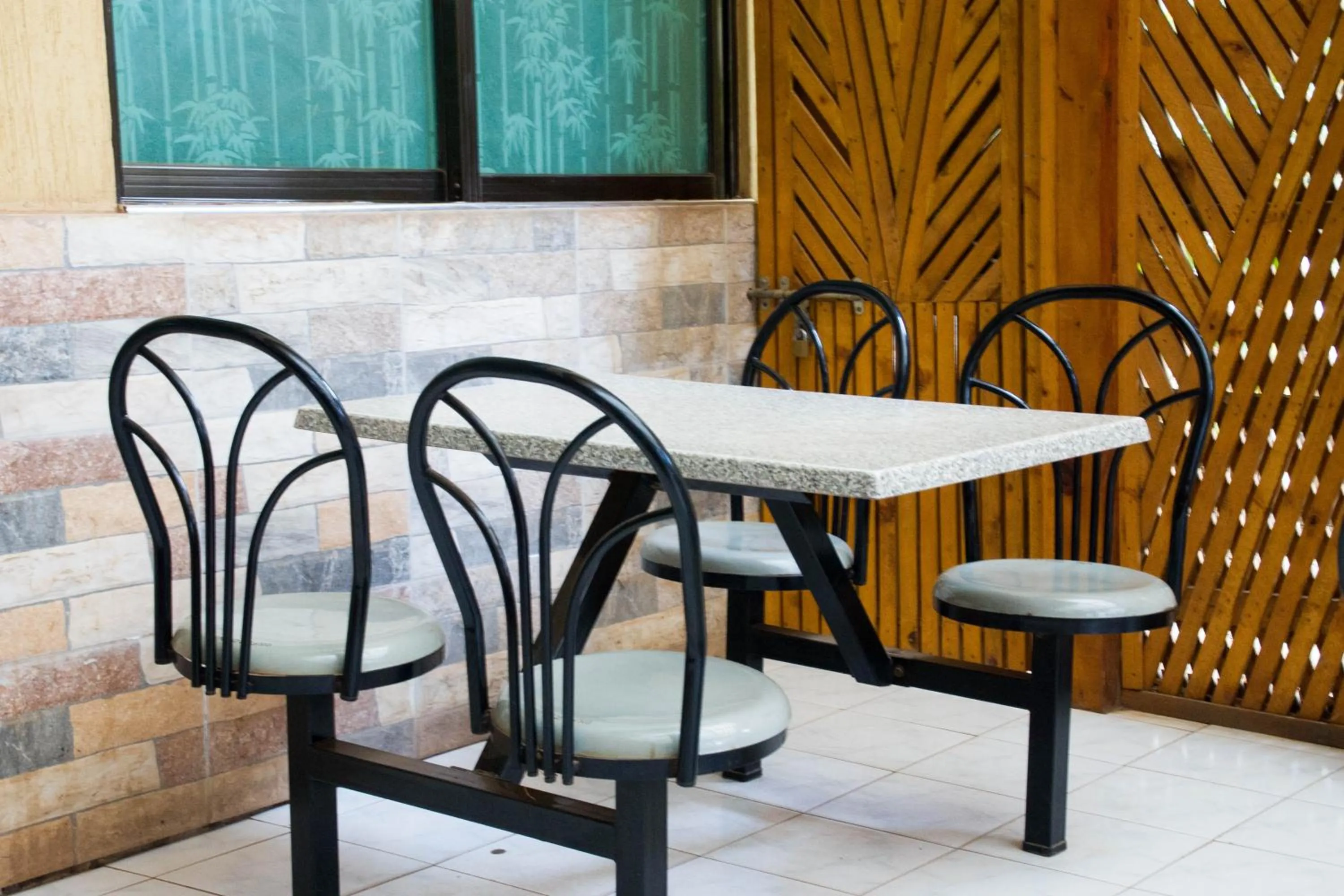 Balcony/Terrace in Oxford Royal Hotel