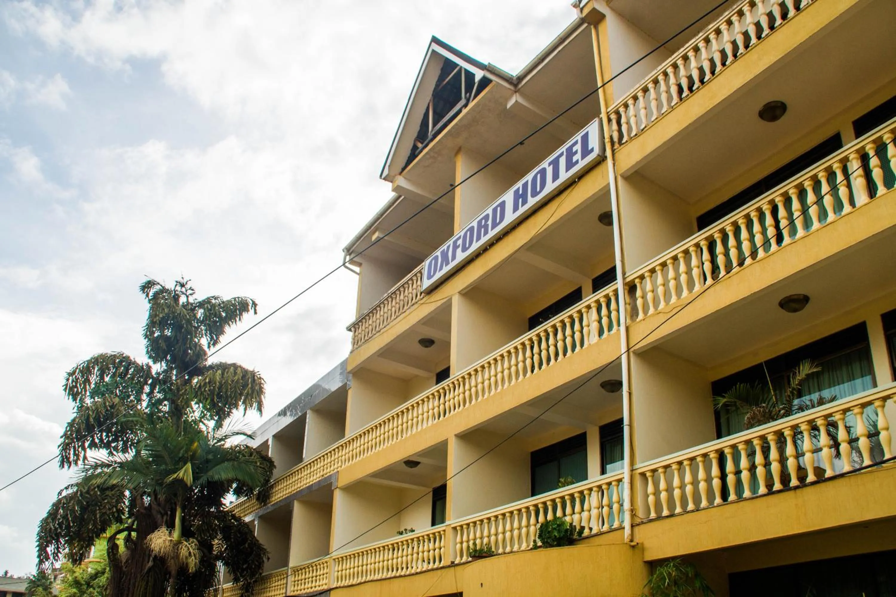 Property building in Oxford Royal Hotel