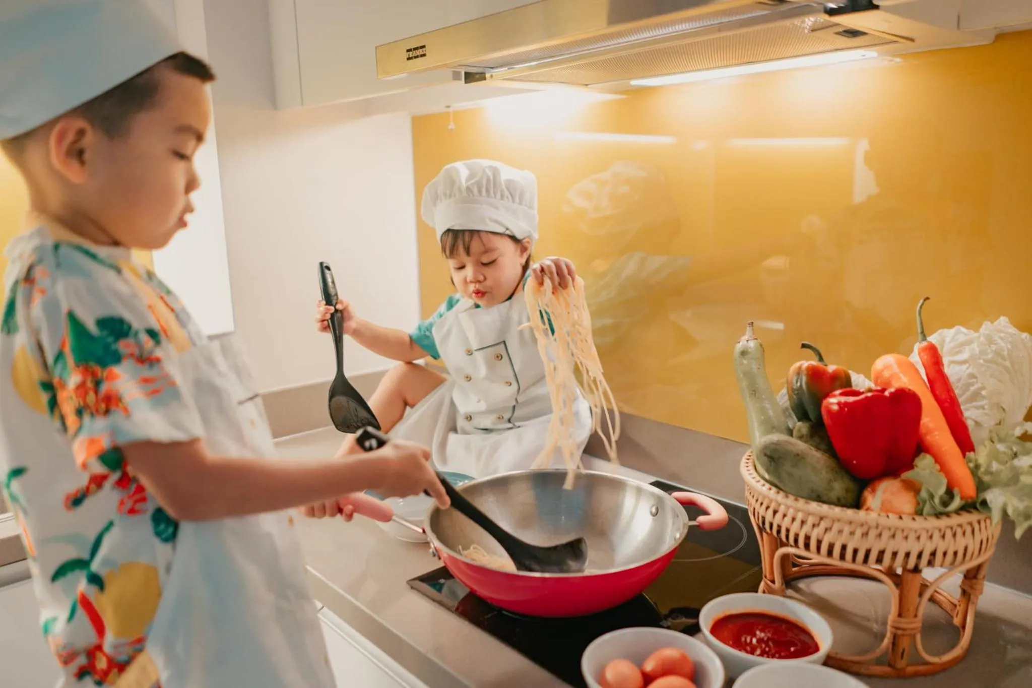 Kitchen or kitchenette in Cassia Phuket, part of Banyan Group