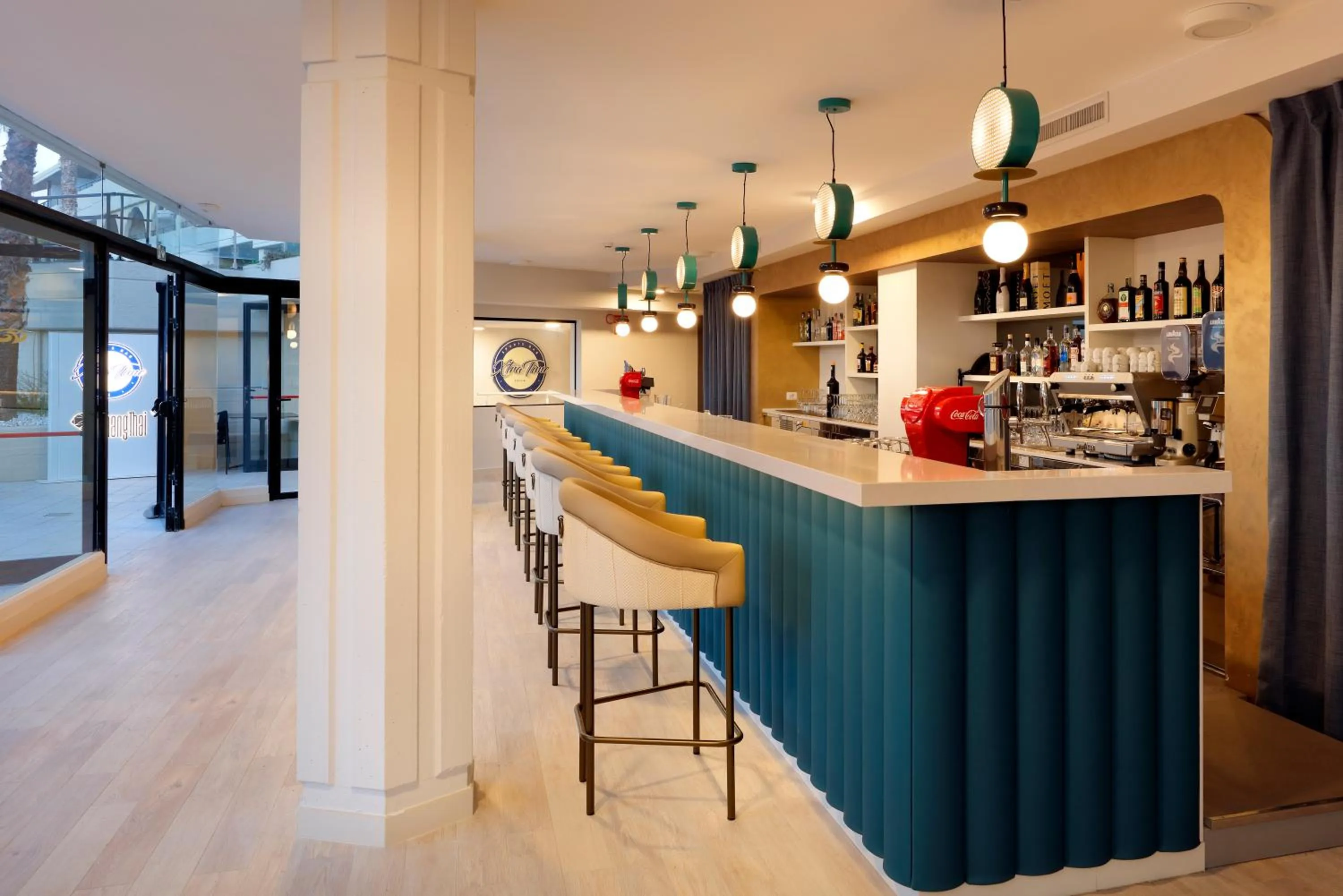 Lounge or bar in Grand Palladium Sicilia Resort & Spa