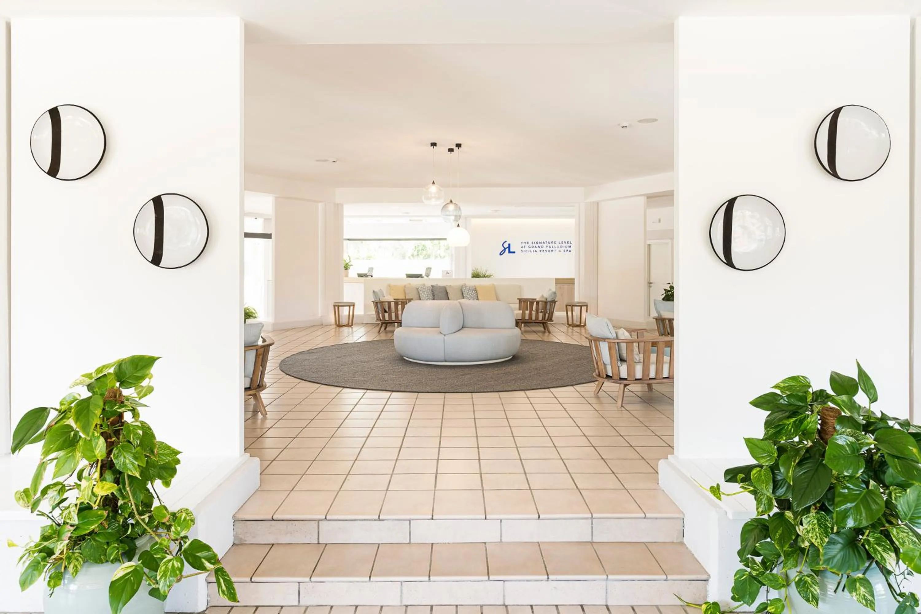 Facade/entrance in Grand Palladium Sicilia Resort & Spa