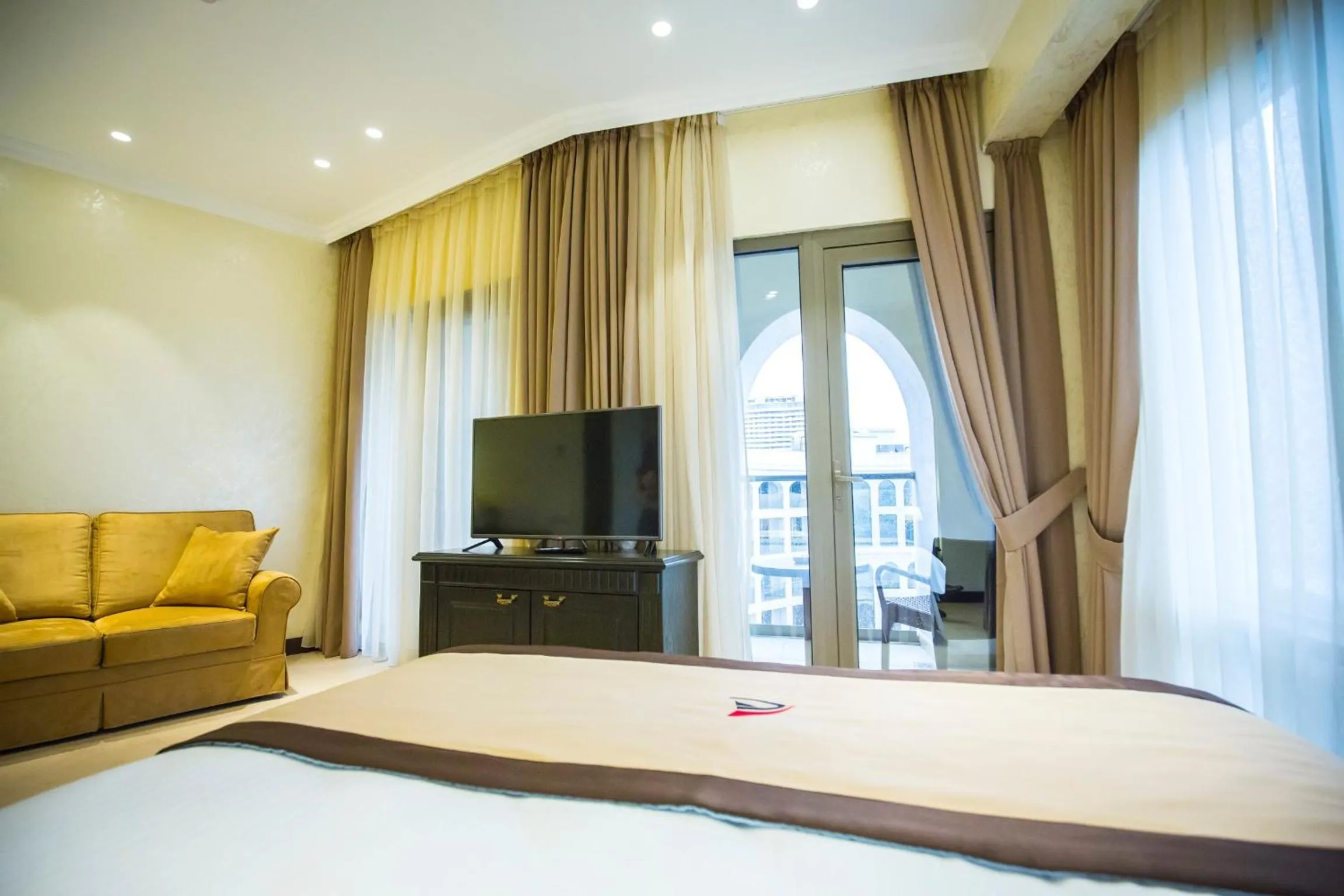 Seating area in Colosseum Marina Hotel