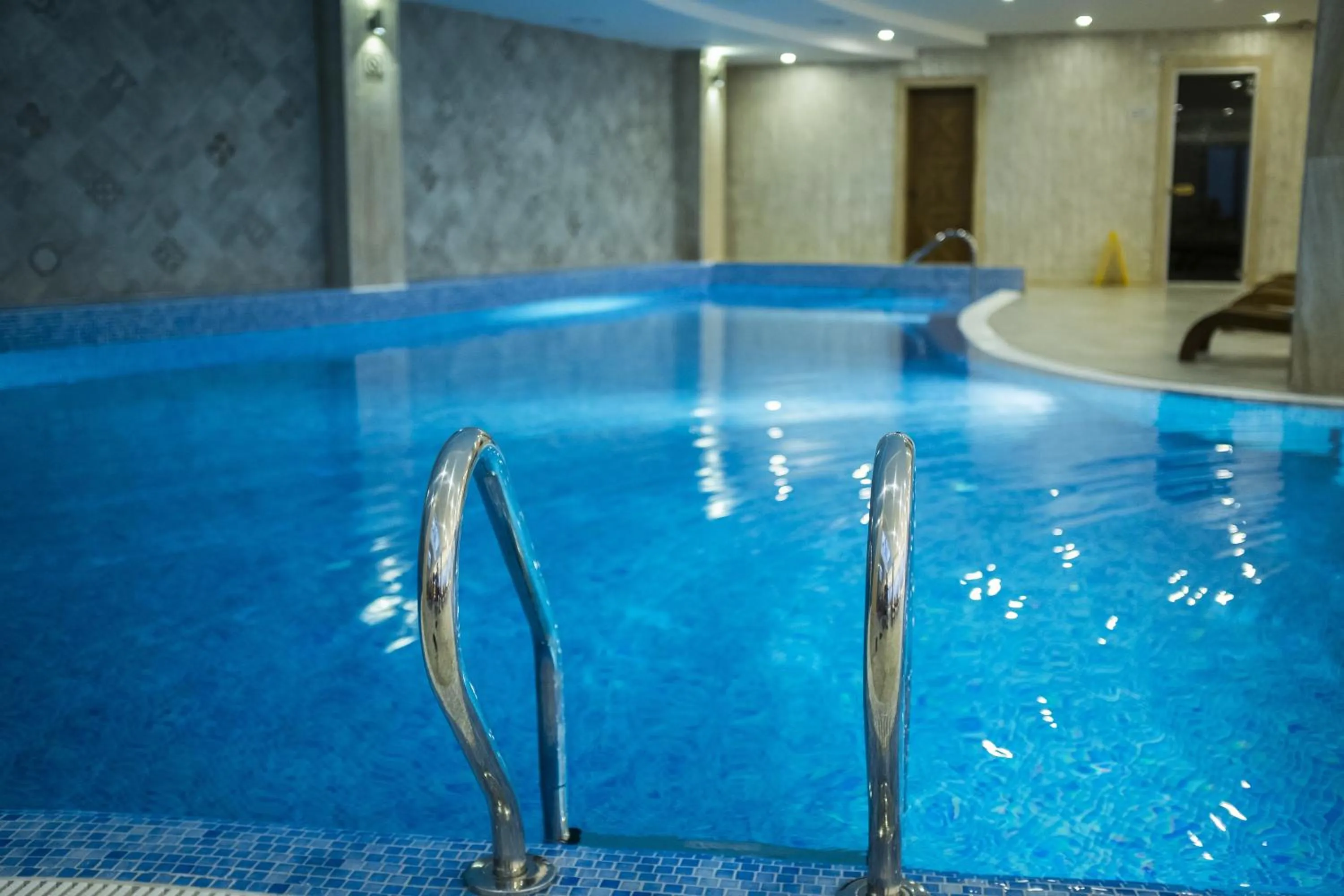 Swimming pool in Colosseum Marina Hotel