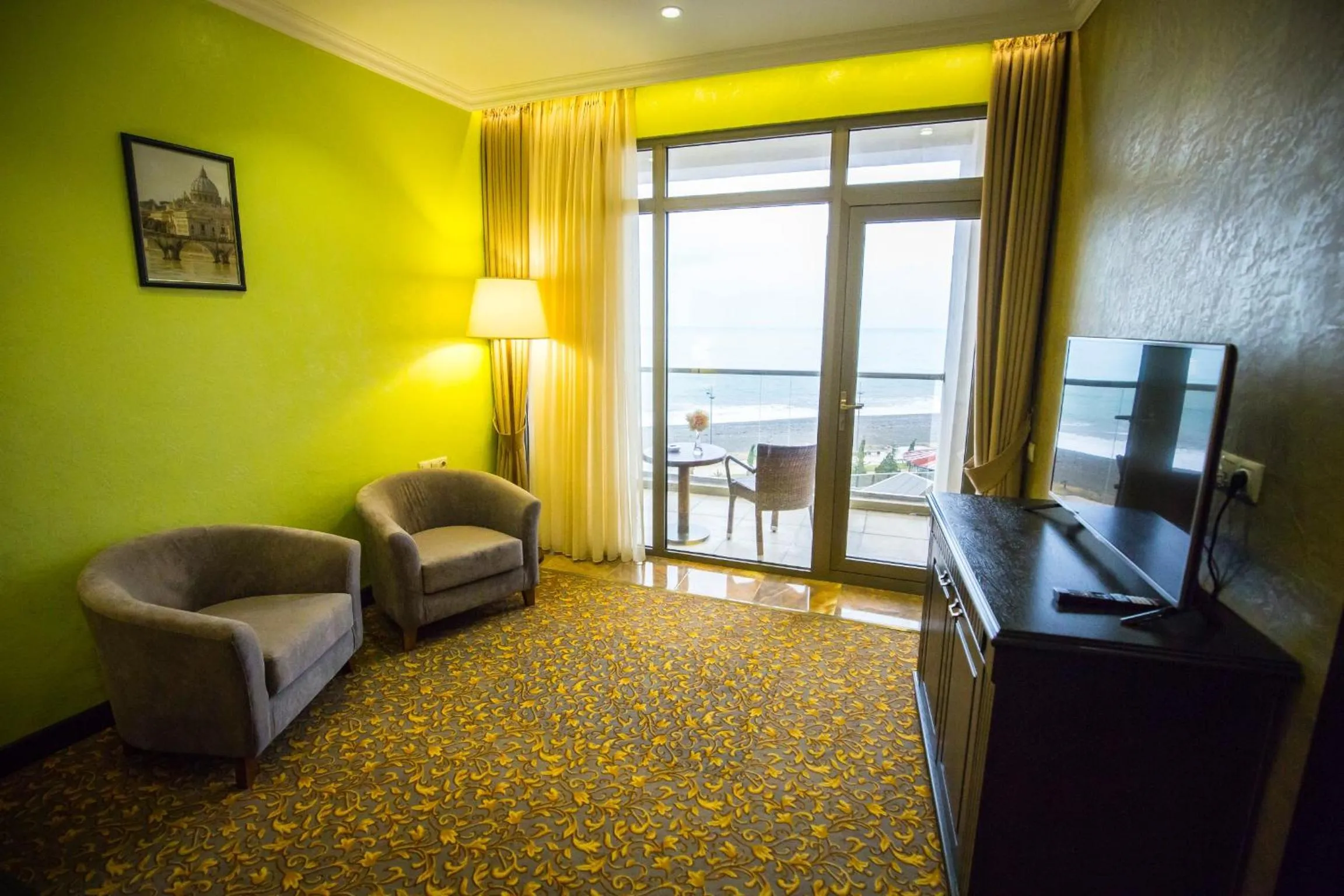 Living room in Colosseum Marina Hotel