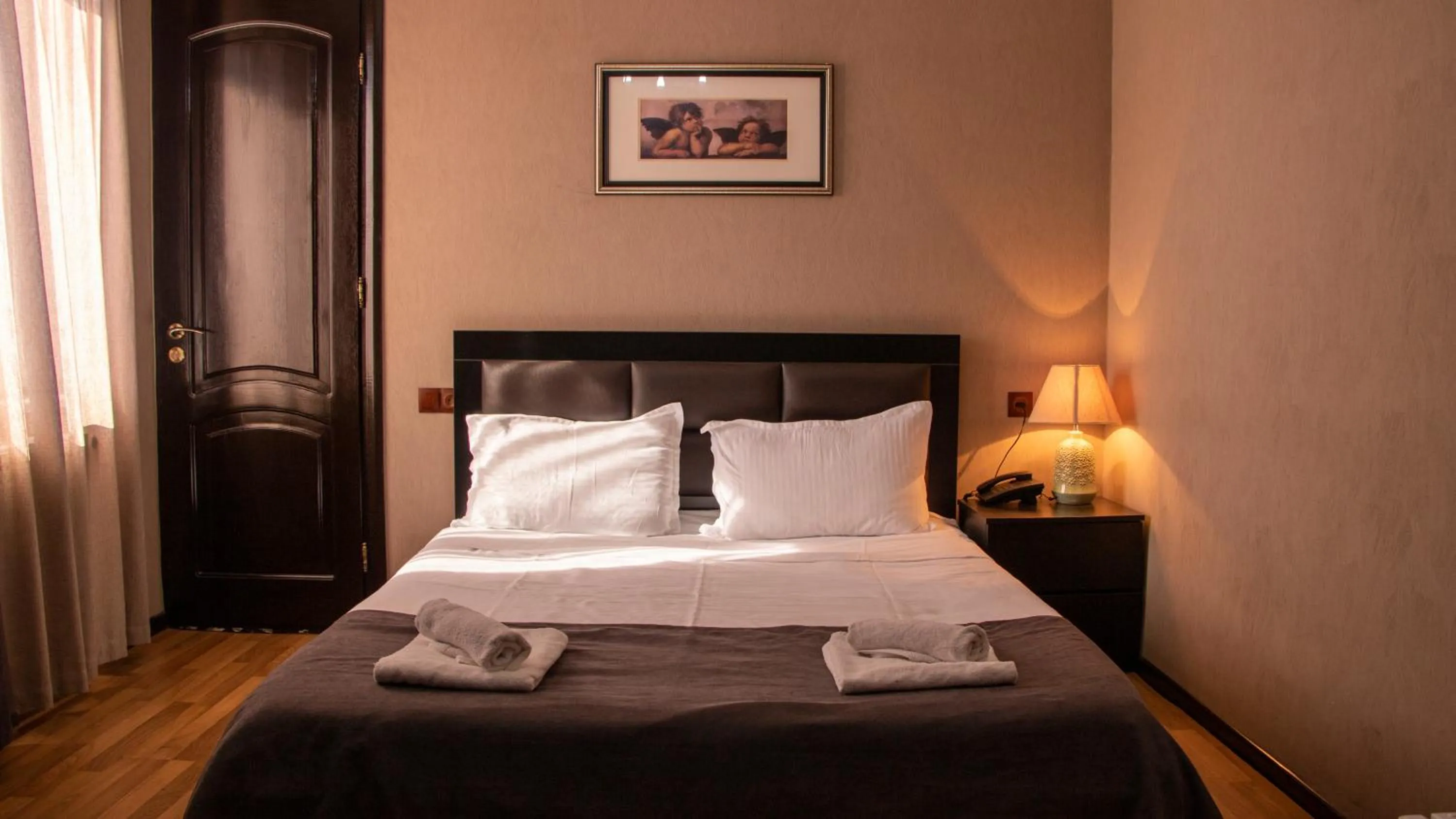 Bed in Hotel New Metekhi