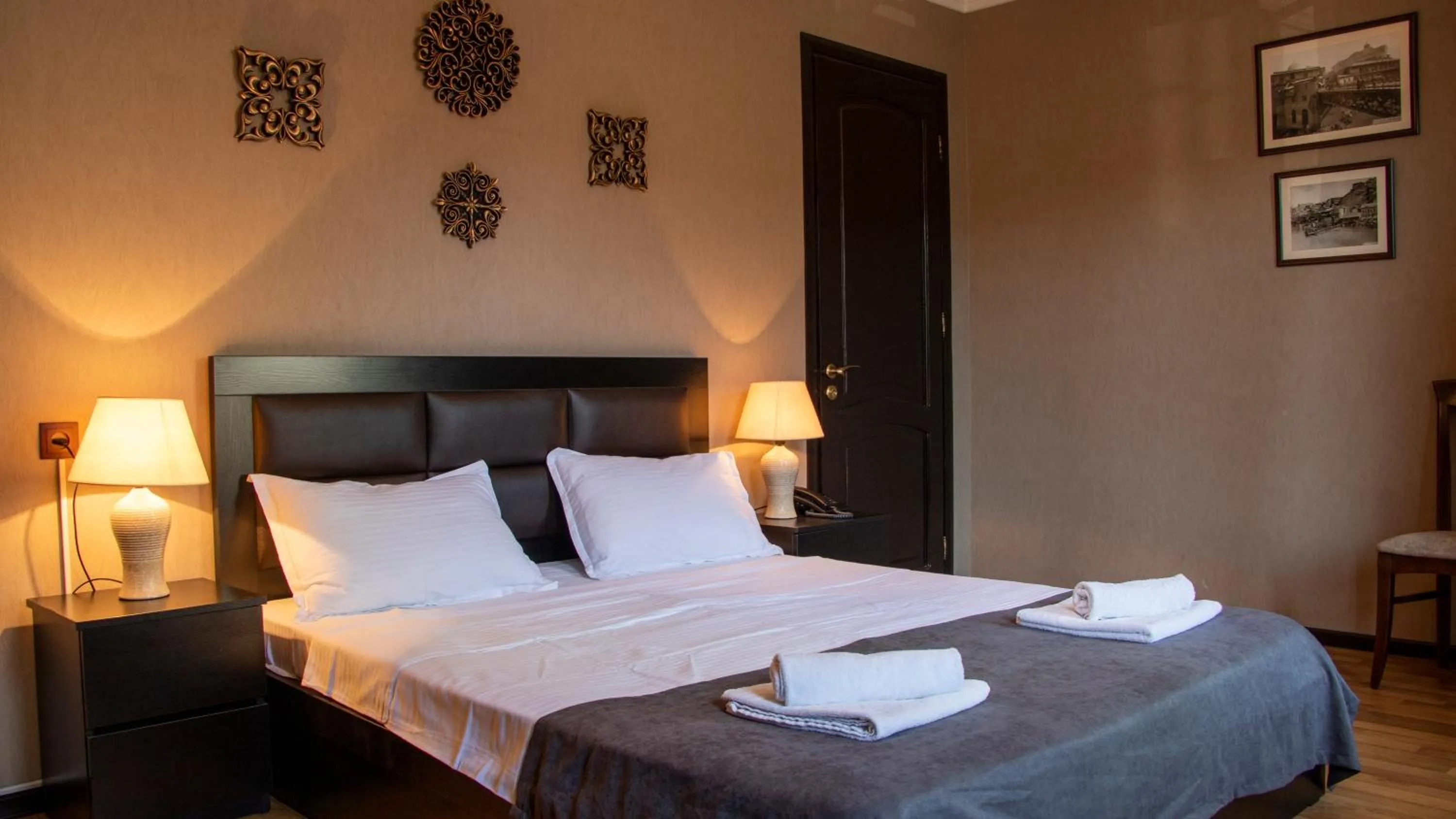 Bed in Hotel New Metekhi