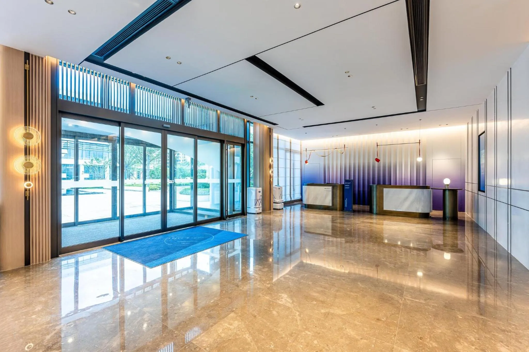 Property building in Holiday Inn Express Taizhou Jiaojiang
