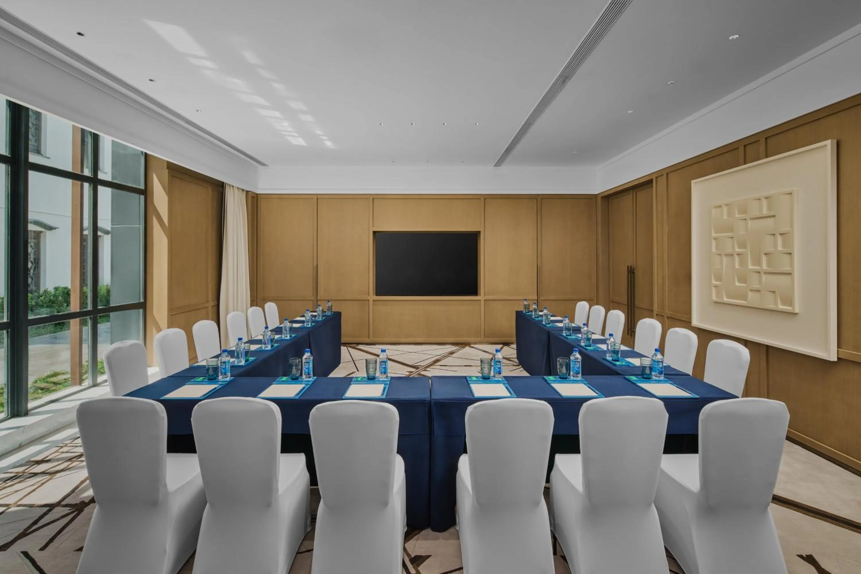 Meeting/conference room in Hotel Indigo Wuxi Qingming Bridge